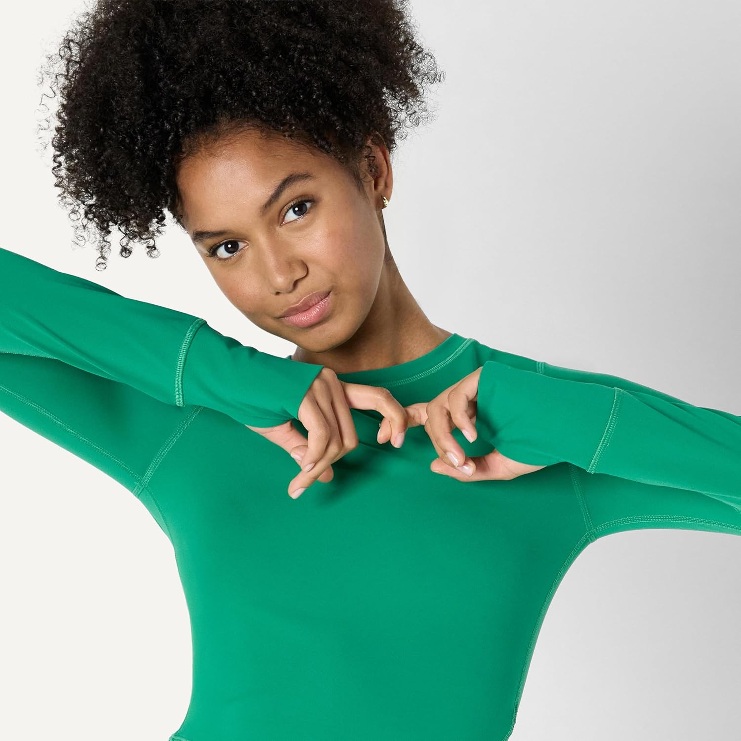 Amazon Essentials Womens Active FormFlex Buttery Soft Long Sleeve Slim Fit Crop Layering Workout Top - Image 4