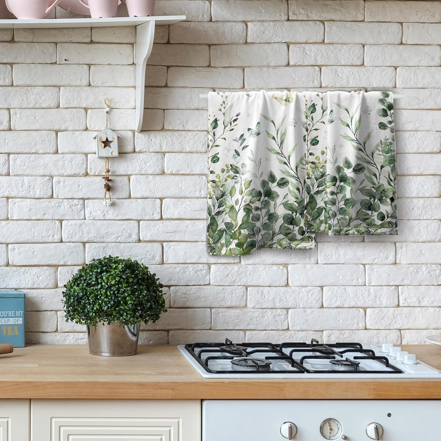 Sage Green Eucalyptus Hand Towels for Bathroom Set of 2 Spring Wildflower Decorative Hand Towels Fingertip Towels Soft Absorbent Face Towel Kitchen Towel for Farmhouse Bathroom Home Decorations
