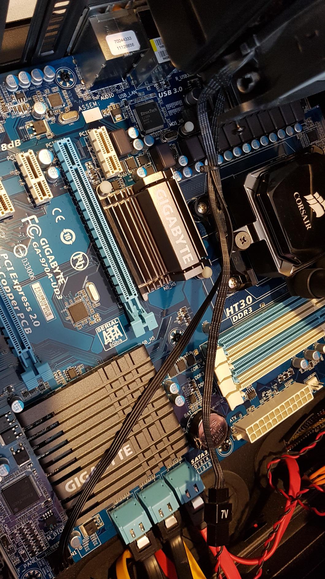 GigaByte GA-970A-UD3 Motherboard Sockel AM3+ 4X DDR3 Speicher ATX ...