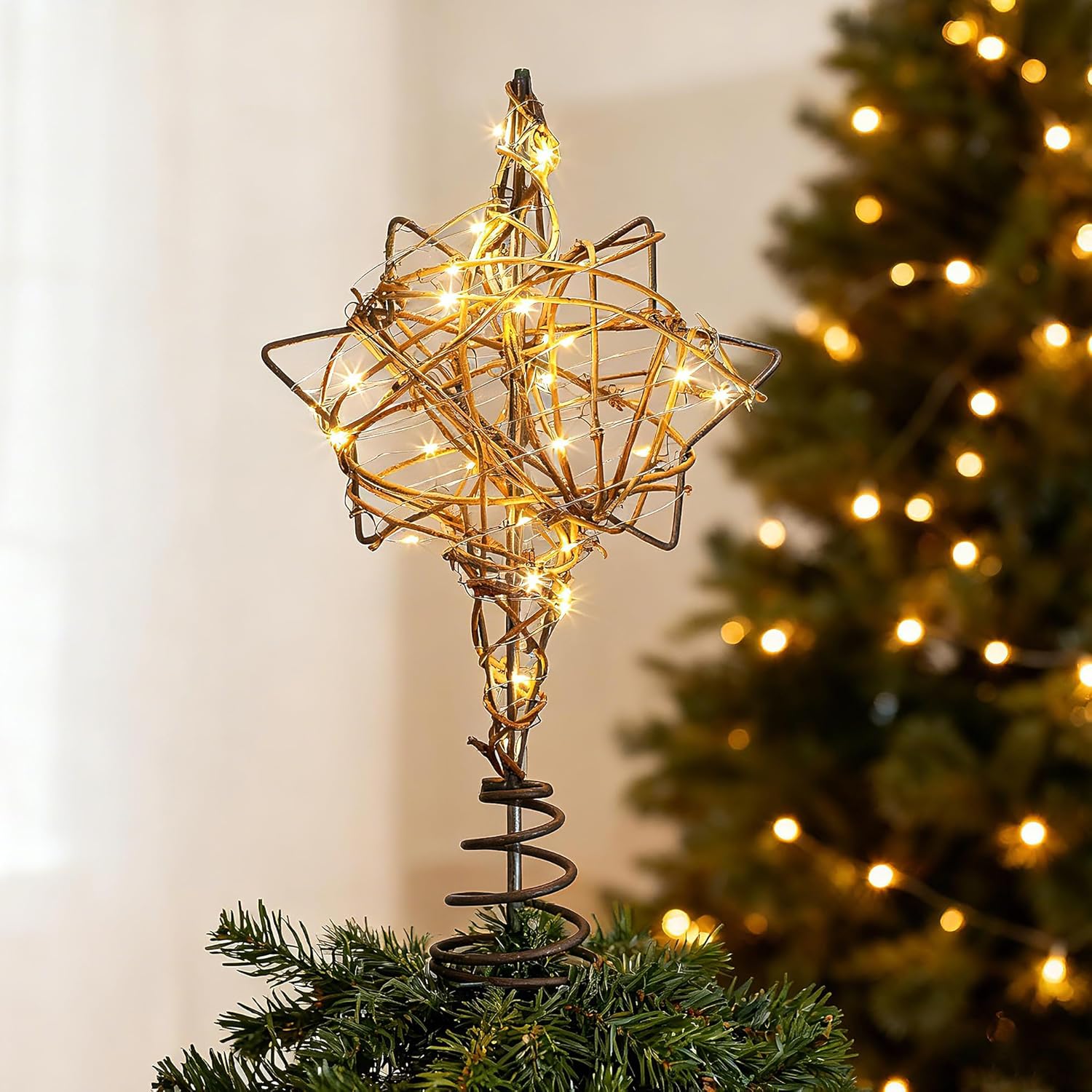 Glooglitter Rattan Natural Bethlehem Star Christmas Tree Topper 14 Inch Rustic Farmhouse Xmas Treetop with 30 Warm LED Lights for Indoor Christmas Tree Decorations Holiday Seasonal Decor