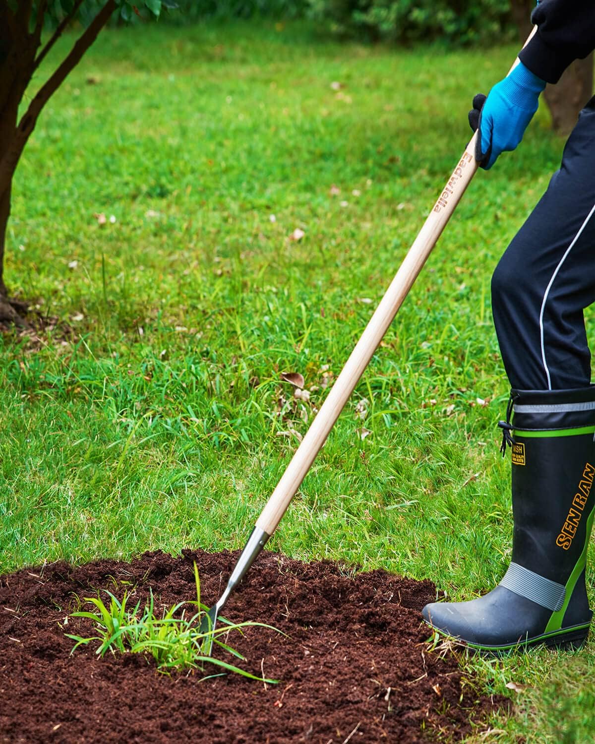 Dutch Hoe Garden Tool for Scraping Weeds 51 inch Long Handle Lightweight Garden Hoe Hollow Design for Women Cleaning Weeds and Grass,Leveling Landscape Garden Flat Hoe Tool Gifts for Gardeners : Patio, Lawn & Garden