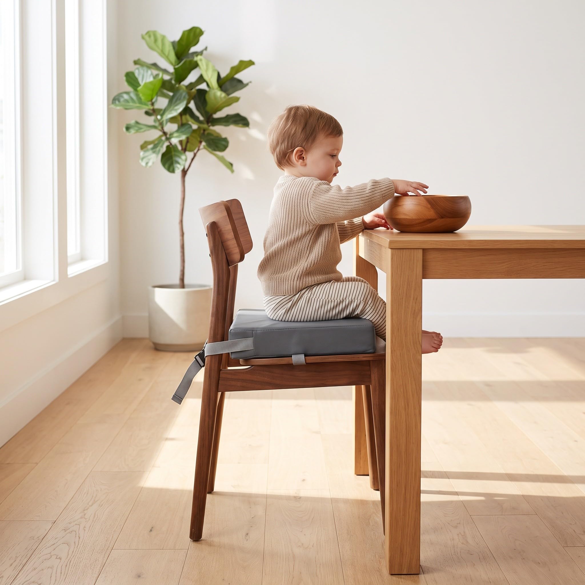 Lurrose Seggiolino rialzato per bambini per sedia da cucina - Cuscino in similpelle - Altezza comoda per i pasti in famiglia - Rivestimento facile da pulire e doppie cinghie per fissarlo in casa o