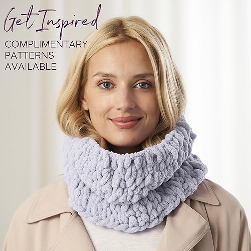 Miniatura 5 de Lion Brand Yarn Hilo sin gancho, hilo voluminoso sin aguja para manualidades, hilo para tejer a mano, 1 paquete, gota de limón