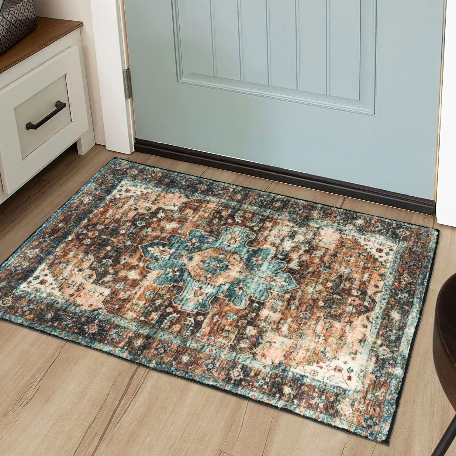 AIZHU Vintage Area Rug 2' x 3', Faux Wool Indoor Accent Rug