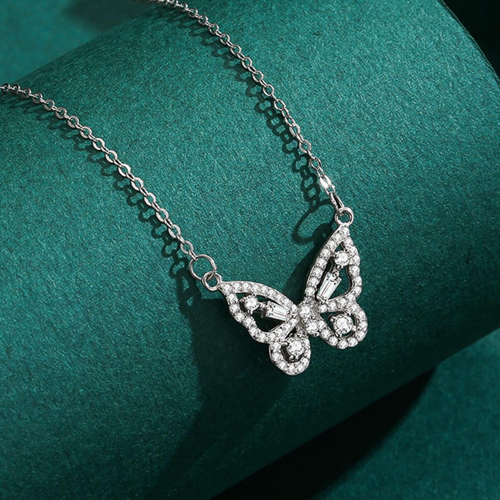 9K / 14K / 18K White Gold Wisiorek Kobiety, Hollow Butterfly Moissanite, Srebrny Łańcuszek Naszyjnik dla Kobiet
