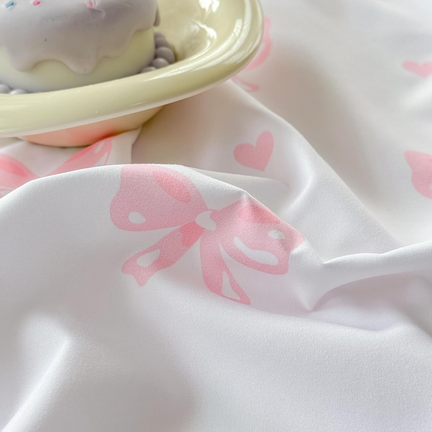 Sedefen Bow Comforter Set Queen Size Pink Striped Comforter Kids Girls Stripes Princess Style Heart Coquette Soft Lightweight Bedding Set 3 Pieces (1 Comforter, 2 Pillowcases)