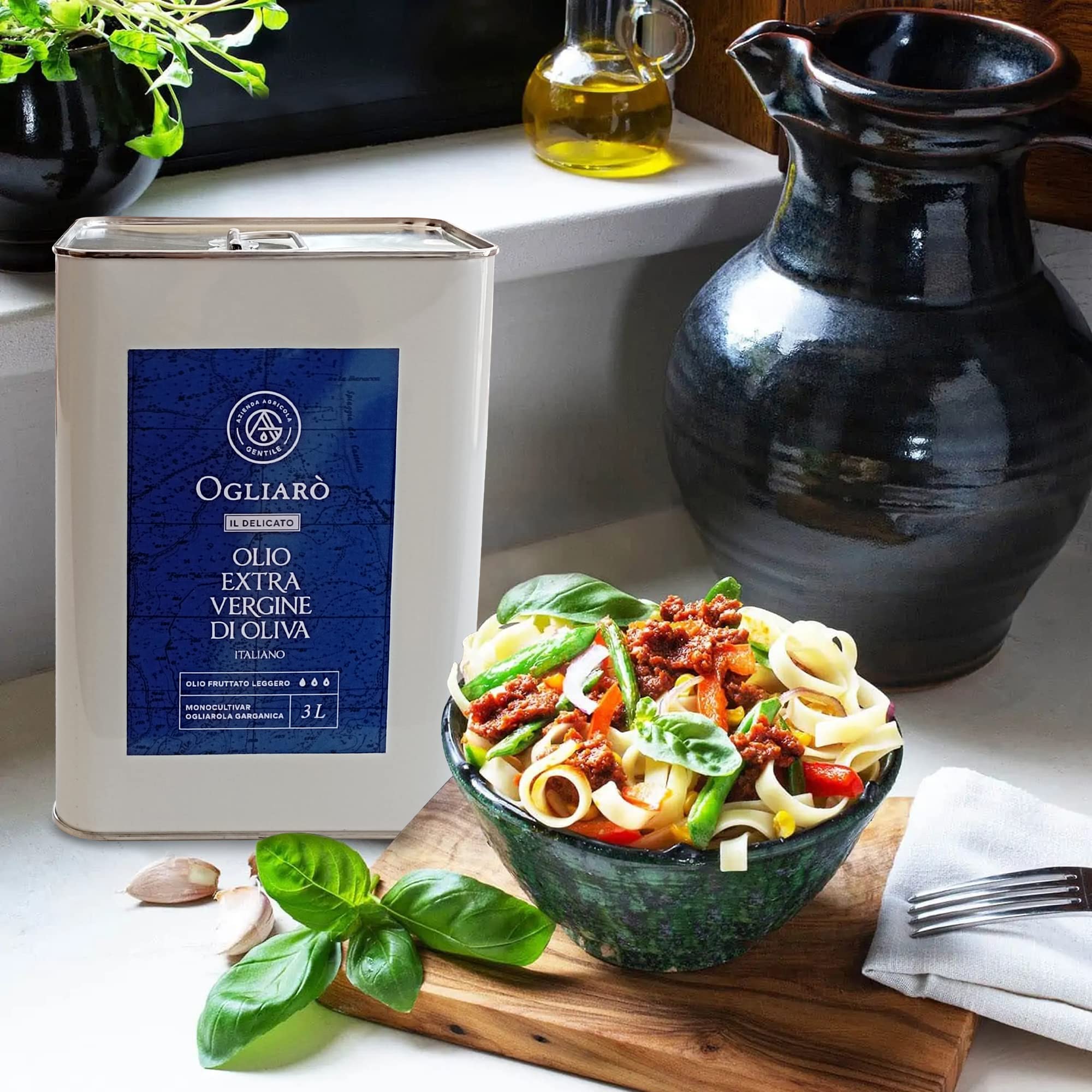 Olio extravergine di oliva italiano EVO Ogliarò Il Delicato 3 litri estratto a freddo monocultivar Ogliarola Garganica certificato e garantito da analisi chimiche (Fruttato Leggero, 3 Litri)