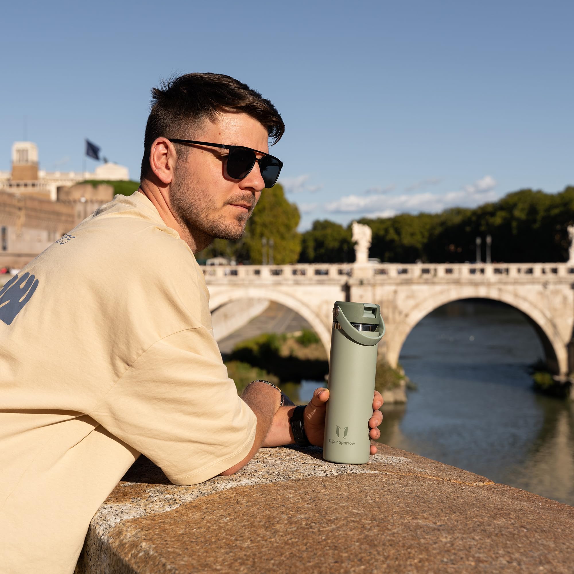 Sparrow Borraccia Termica - 500ml/750ml/1L/1.2L - SwivelSip Bottiglia Acciaio Inox - Senza BPA Borracce Termiche, Borraccia con Cannuccia Ergonomica per Scuola, Sportiva, Campeggio, Palestra