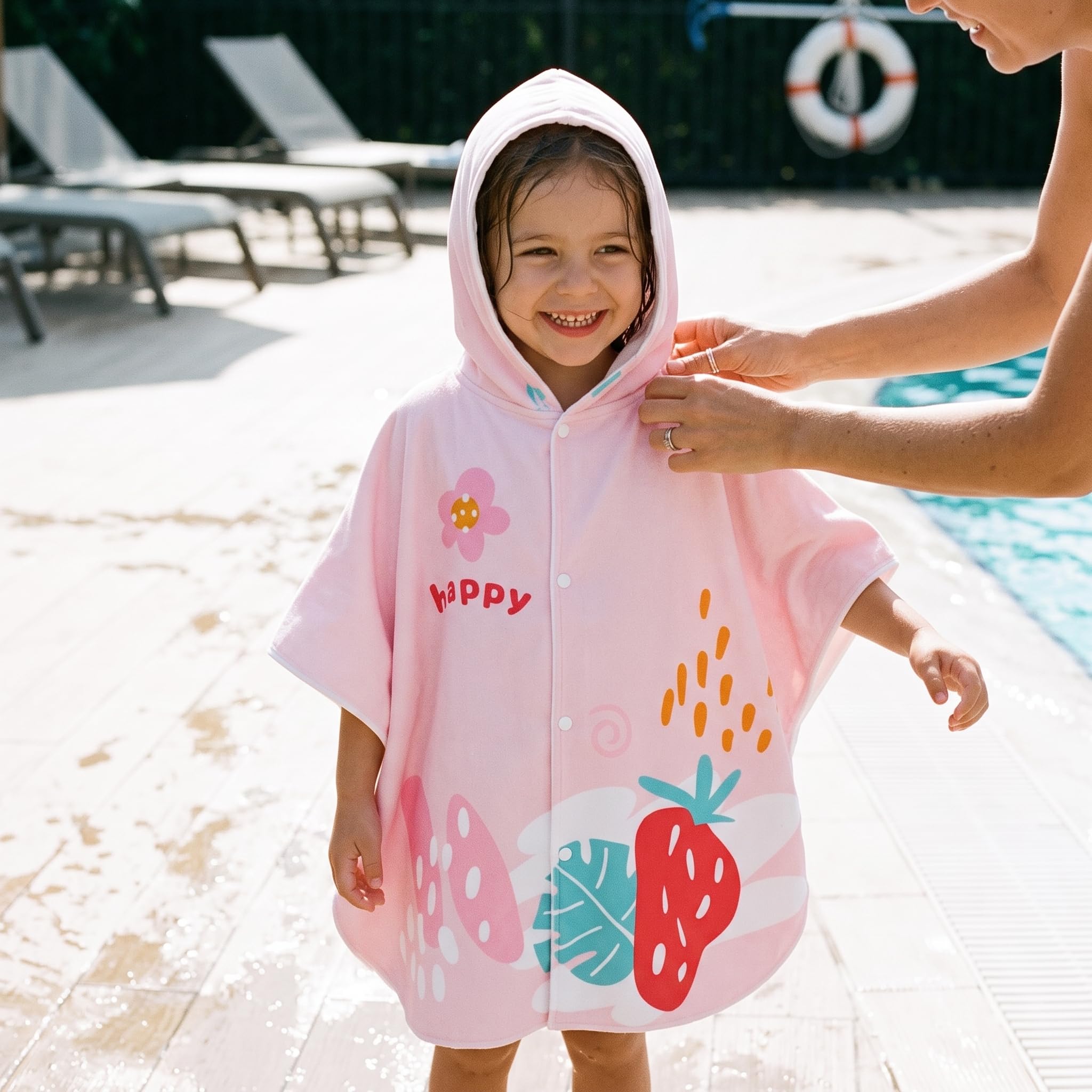 Badetuch mit Kapuze, Schnelltrocknend Strand für Mädchen und Jungen, Handtuch mit Kapuze, Erdbeerrosa, L-Größe【Geeignet für Körpergröße 115-150cm】