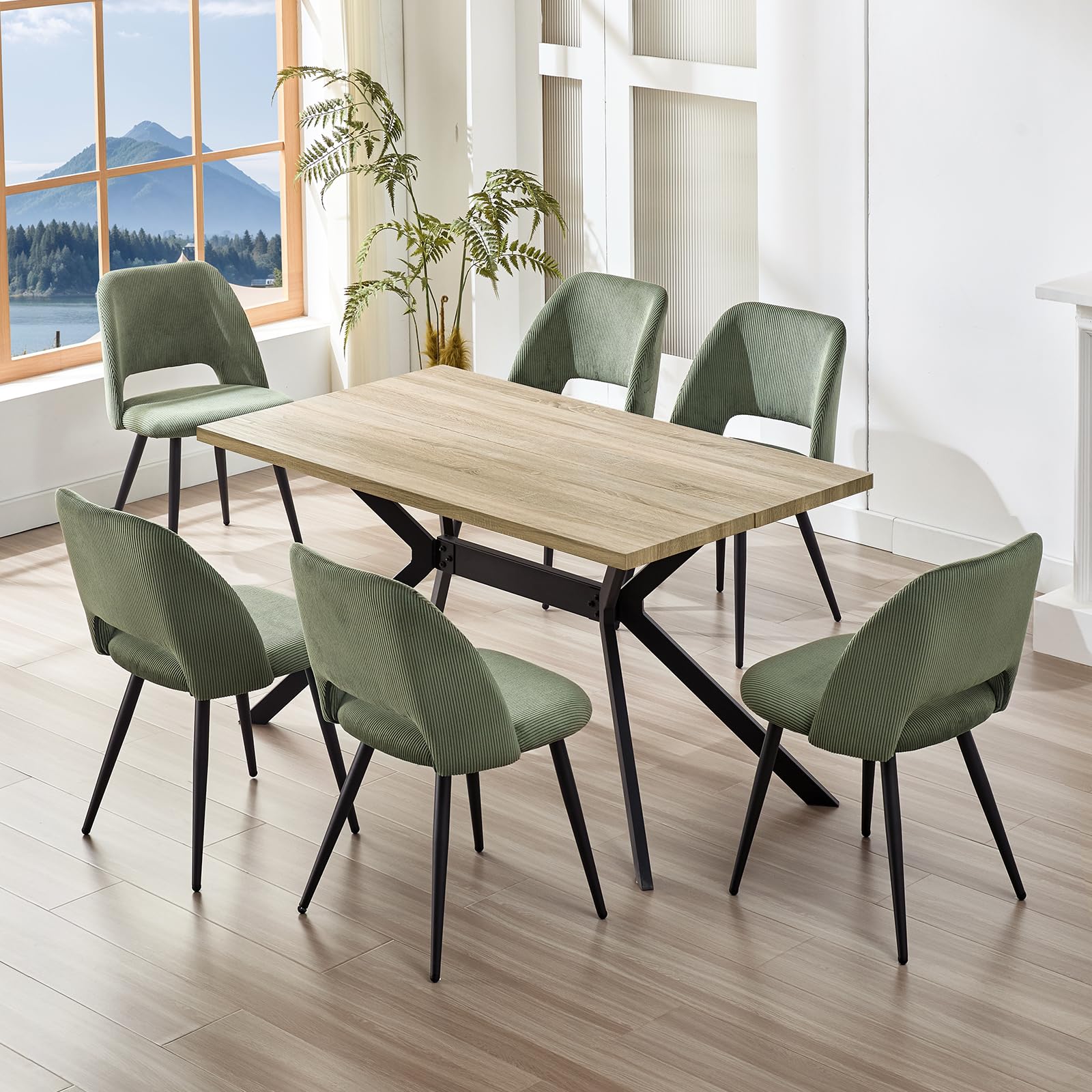Esstisch-Set mit 4 grünen Esszimmerstühlen, rechteckiger Tisch in Heller Holzfarbe 140 x 80 x 76 cm, Esszimmerstühle mit ausgeschnittener Rückenlehne