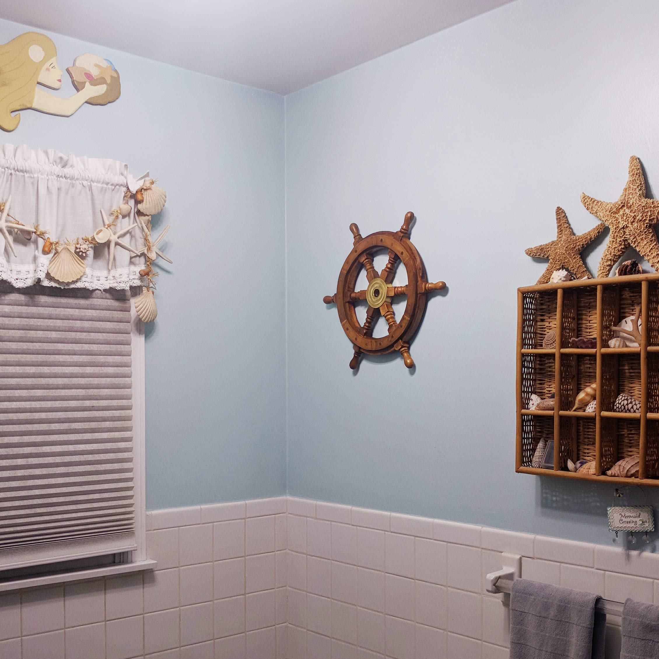 Amazon.com: Wooden Ship Wheel Wall Decoration with Brass Center Hub, Turned  Spokes and Handles, Maritime Nautical Boat Helm Decor, Brown Wood by  SciencePurchase (18 Inch) : Home & Kitchen