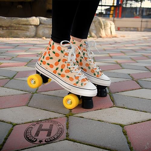 Miniatura 6 de HASERD Patines para mujer con bolsas, patines de lona ajustables de doble fila para niñas, diseño temático de fresa y piña, estilo de tenis de lona