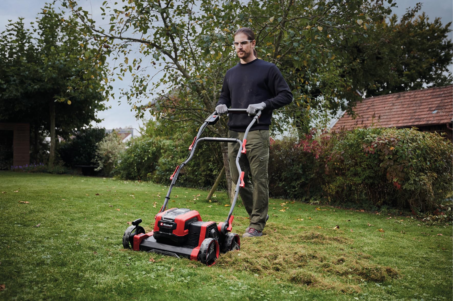 Einhell Professional Akku-Vertikutierer-Lüfter GP-SC 36/40 Li BL-Solo | PXC | 36 V | 40 cm Arbeitsbreite | Brushless | bis 1100 m² | einstellbare Arbeitstiefe | ohne Akku
