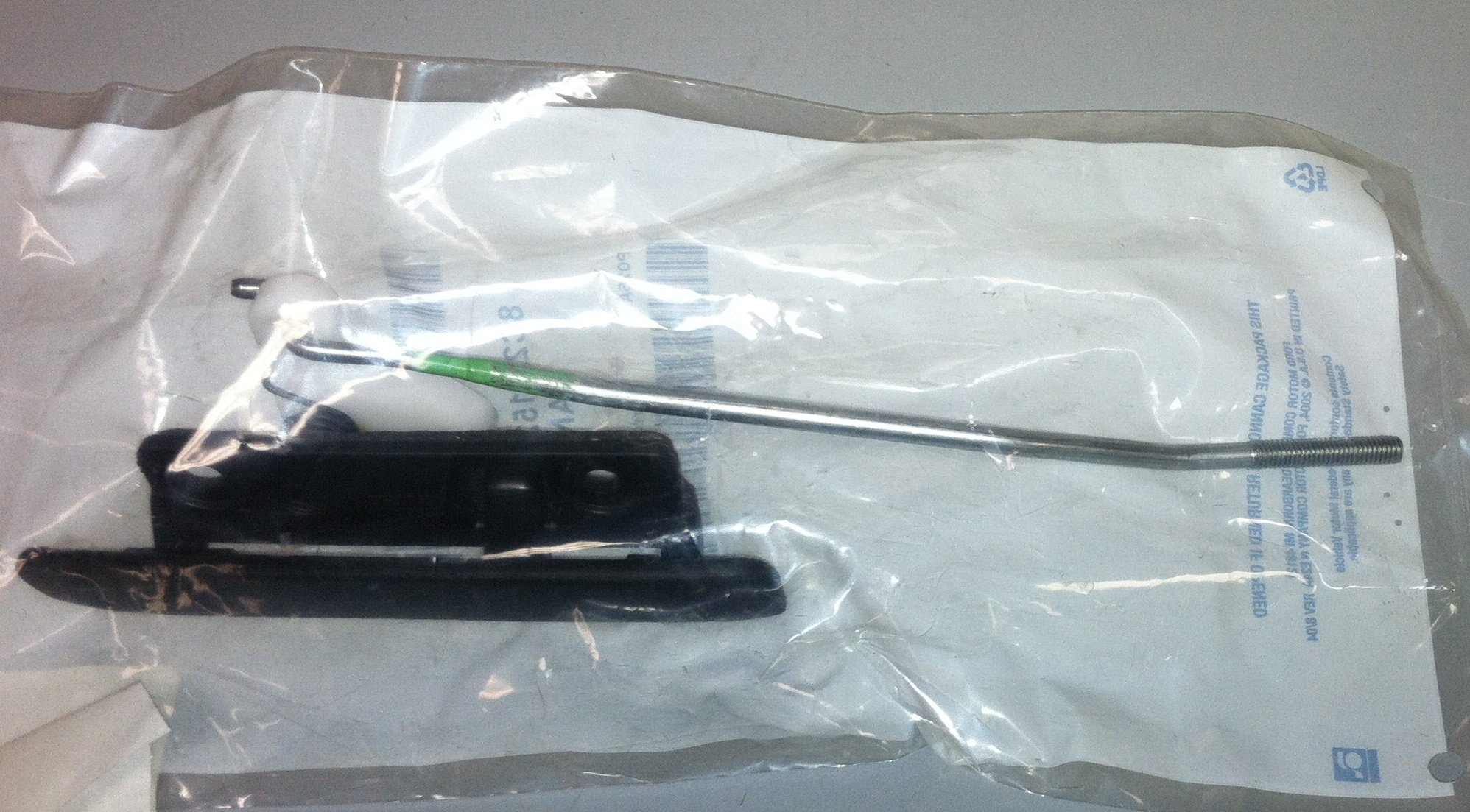 トトト Amazon.com: Genuine Ford 8C2Z-1522405-AD Door Handle Assembly