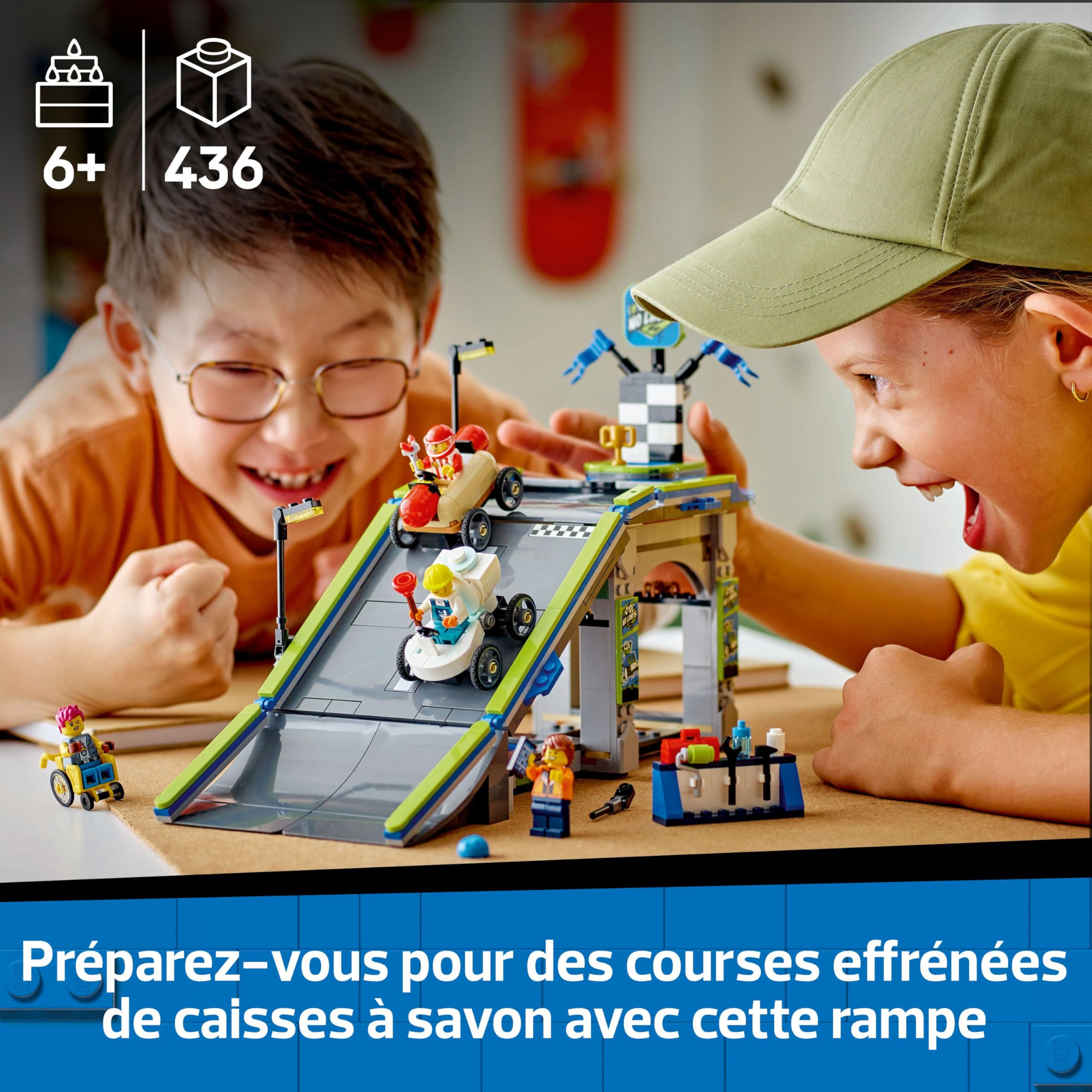 LEGO City Zéro Limite : Rampe pour bolides de Course - Jeu de Construction avec Voitures caisses à Savon pour garçons et Filles dès 6 Ans - 4 Personnages Dont Un Plombier - Idée Cadeau Amusante 60460
