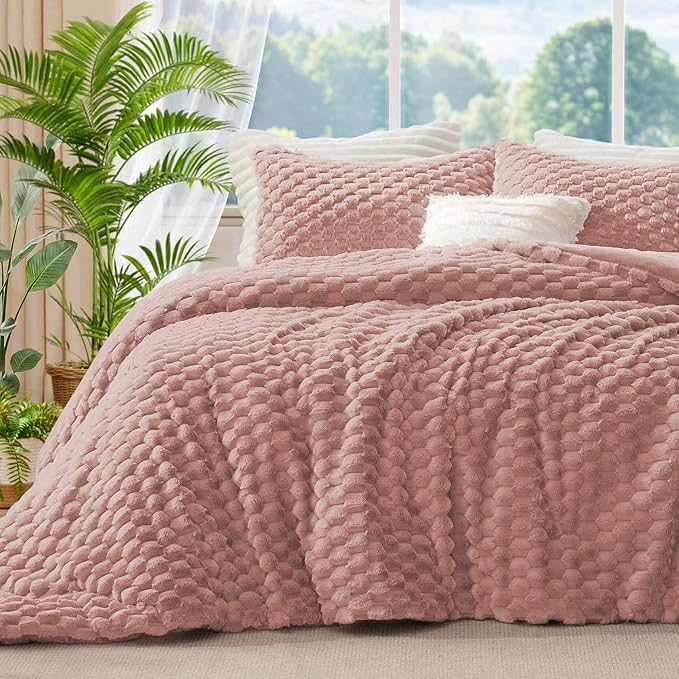 BEDELITE Fluffy Twin Comforter Set - Dusty Pink Fleece Soft Comforter for Twin Size Bed, Luxury Warm Bedding Set for Winter, Fuzzy Bed Set 2 Pieces (1 Comforter, 1 Pillowcase)