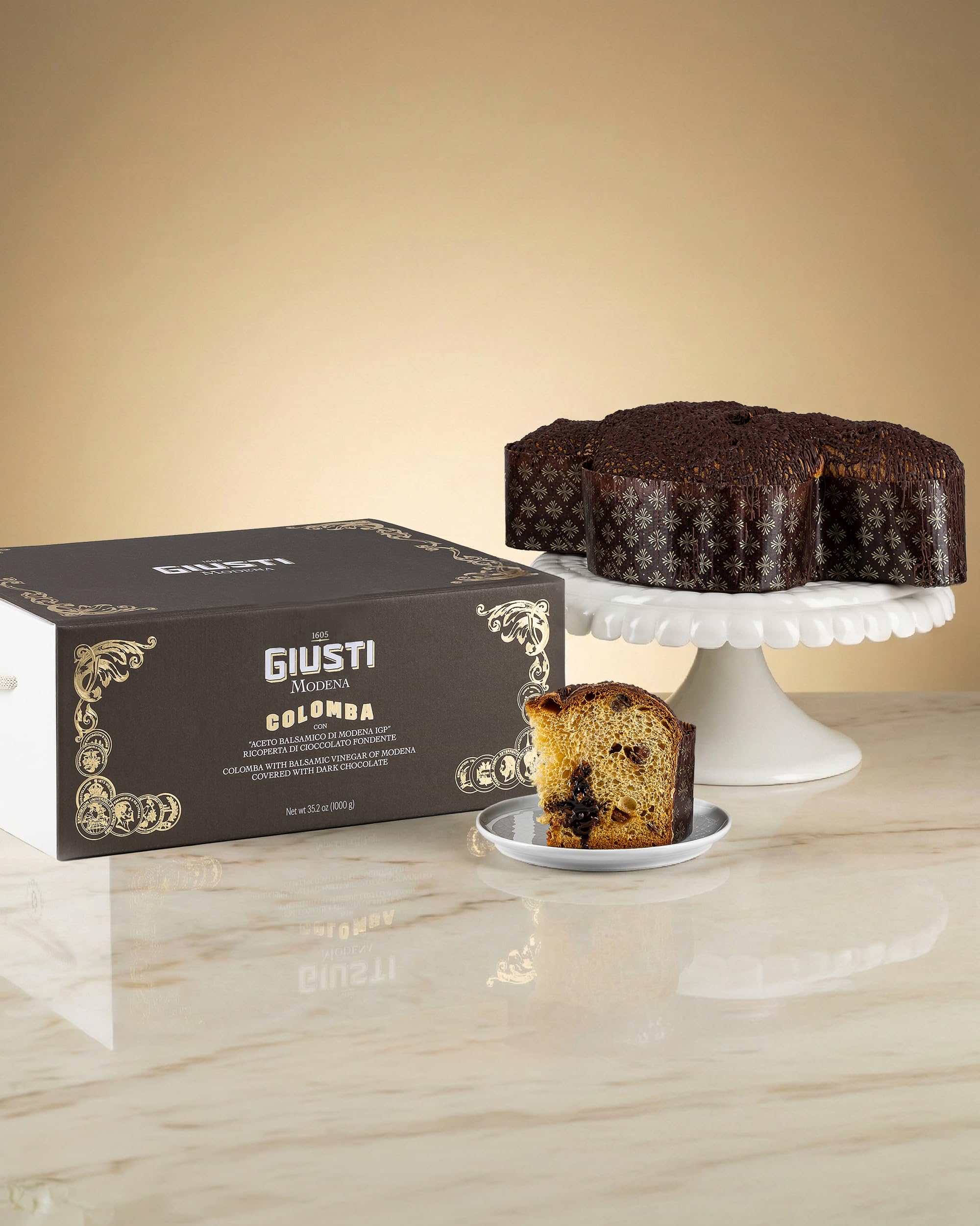 Giusti - Colomba con Aceto Balsamico di Modena IGP e Glassa al Cioccolato Fondente - 1kg