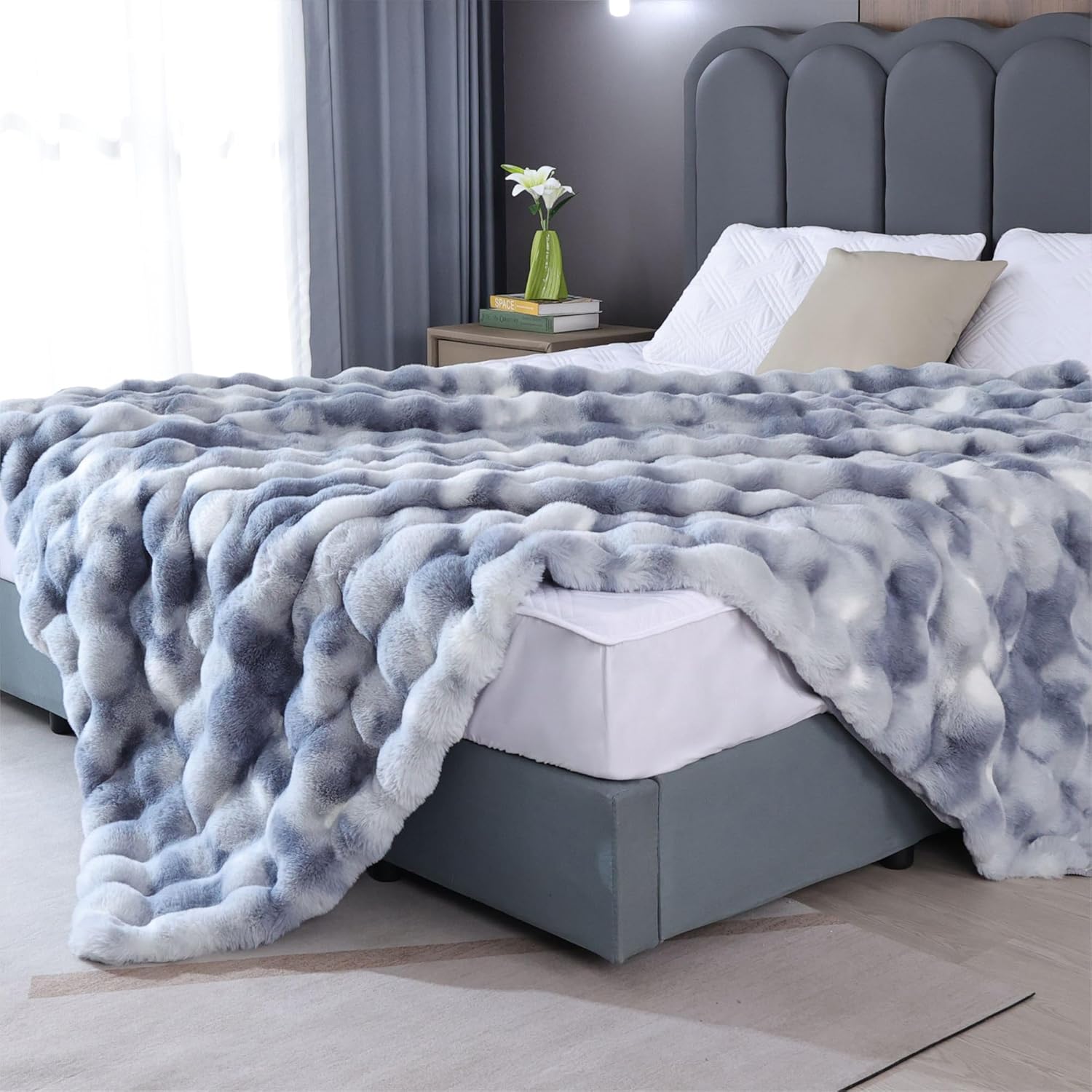 Faux Fur Soft Fluffy Tie-dye Blue Throw Blanket for Living Room Bedroom Couch 60X80 Fuzzy Bubble Thick Throw Blanket Decorative Blanket Home Decor 860 GSM - Image 5