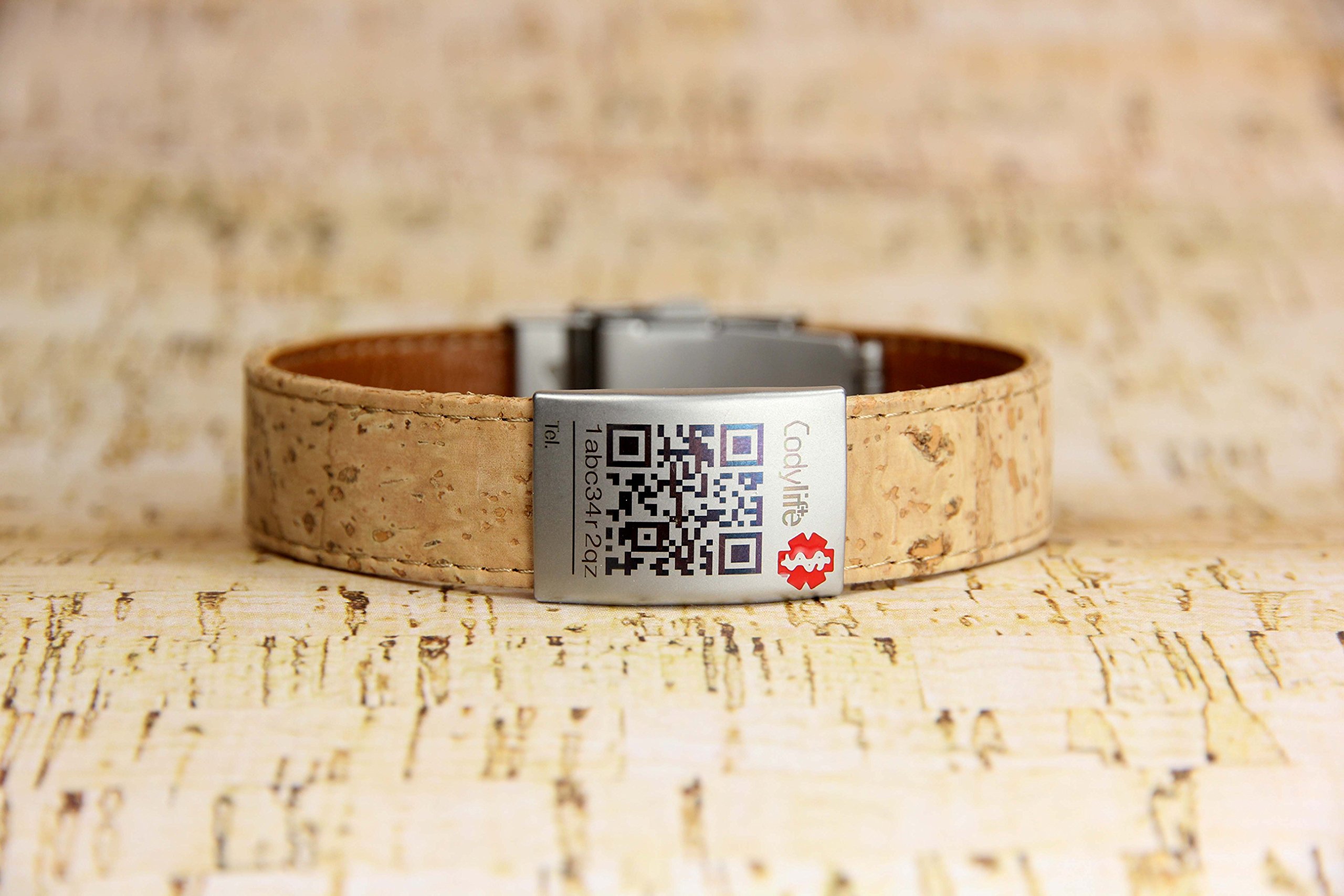 Pulsera identificativa, Codylife Nature. Brazalete de corcho muy resistente y cierre de seguridad. Con código QR.