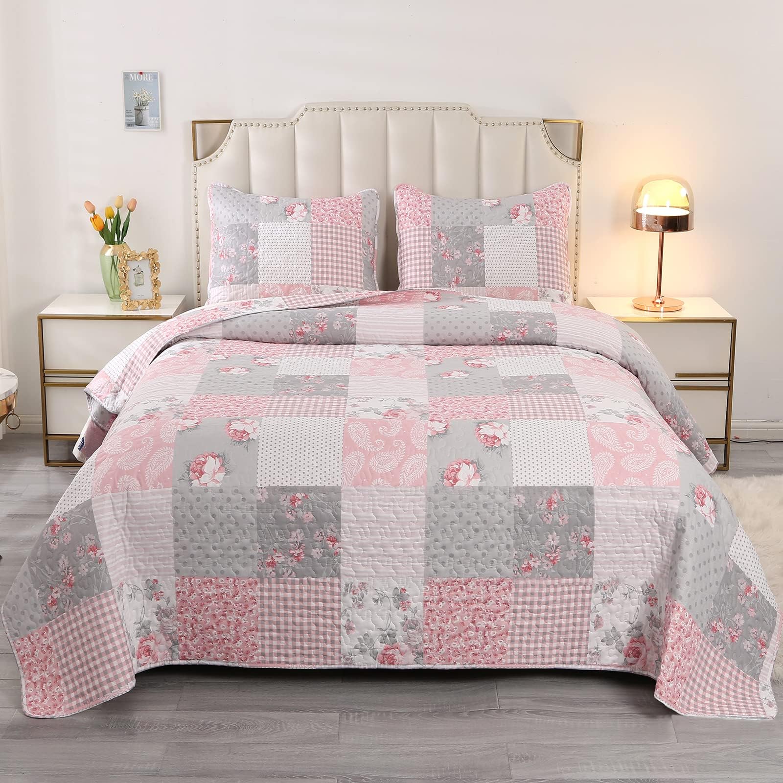 KINBEDYFloral Patchwork Quilt Set Full Queen Size, Pink Grey Quilted Bedspread Coverlet Set 3 Piece Full Size Quilts for Bed, Reversible Lightweight Quilt Bedding Set with 2 Pillow Sham