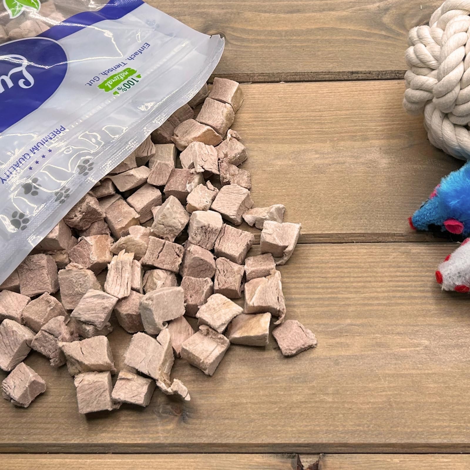 Lyra Pet® 5 kg (25x200 g) Entenbrustwürfel gefriergetrocknet Hund & Katze | Snack aus Ente für Hunde & Katzen - Getreidefreies & fettarmes Leckerli - Auch für Kitten, Welpen & Senioren - Proteinreich