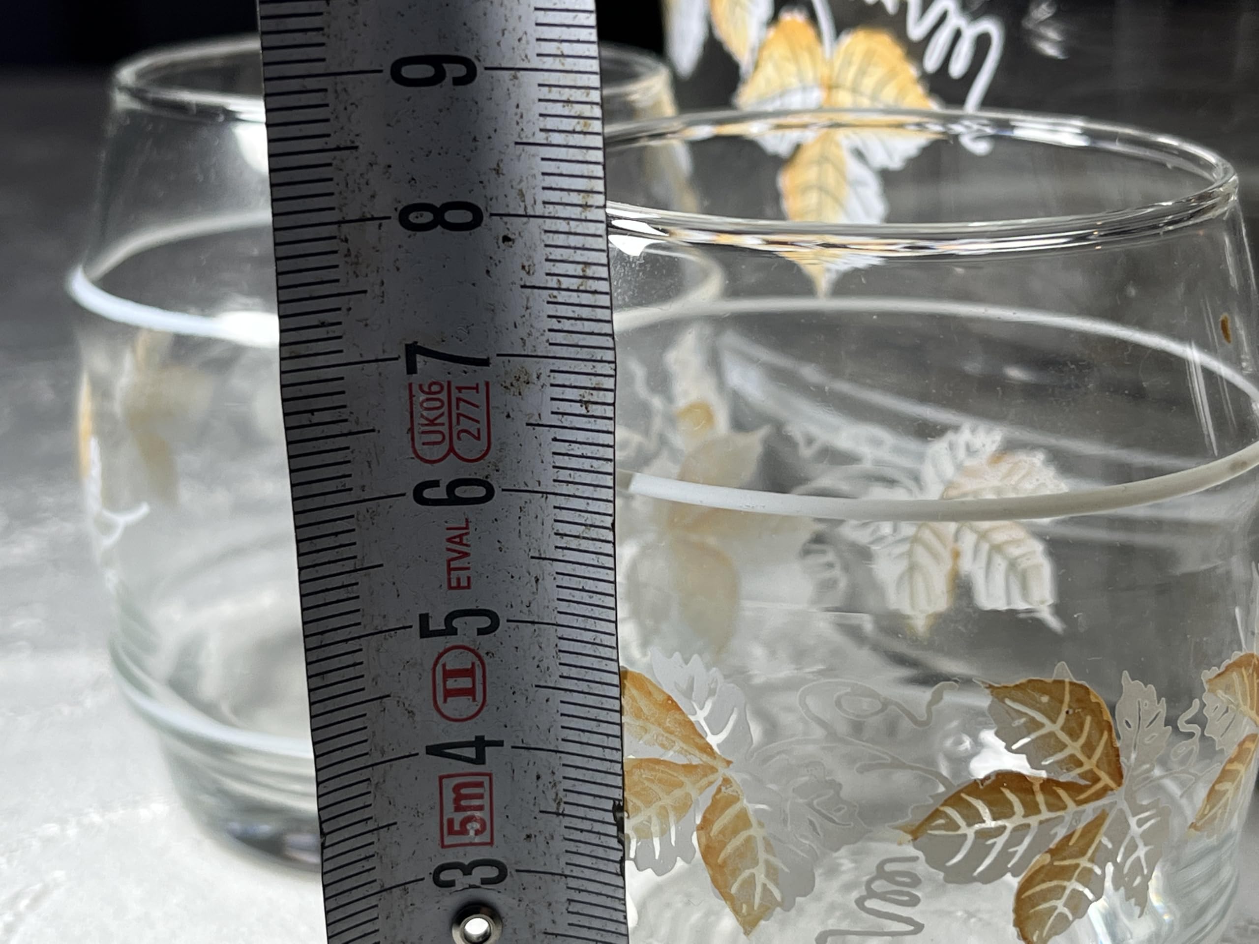Generisch Vintage Bowle Set mit gelbem Weinblätter Motiven für 5 personen