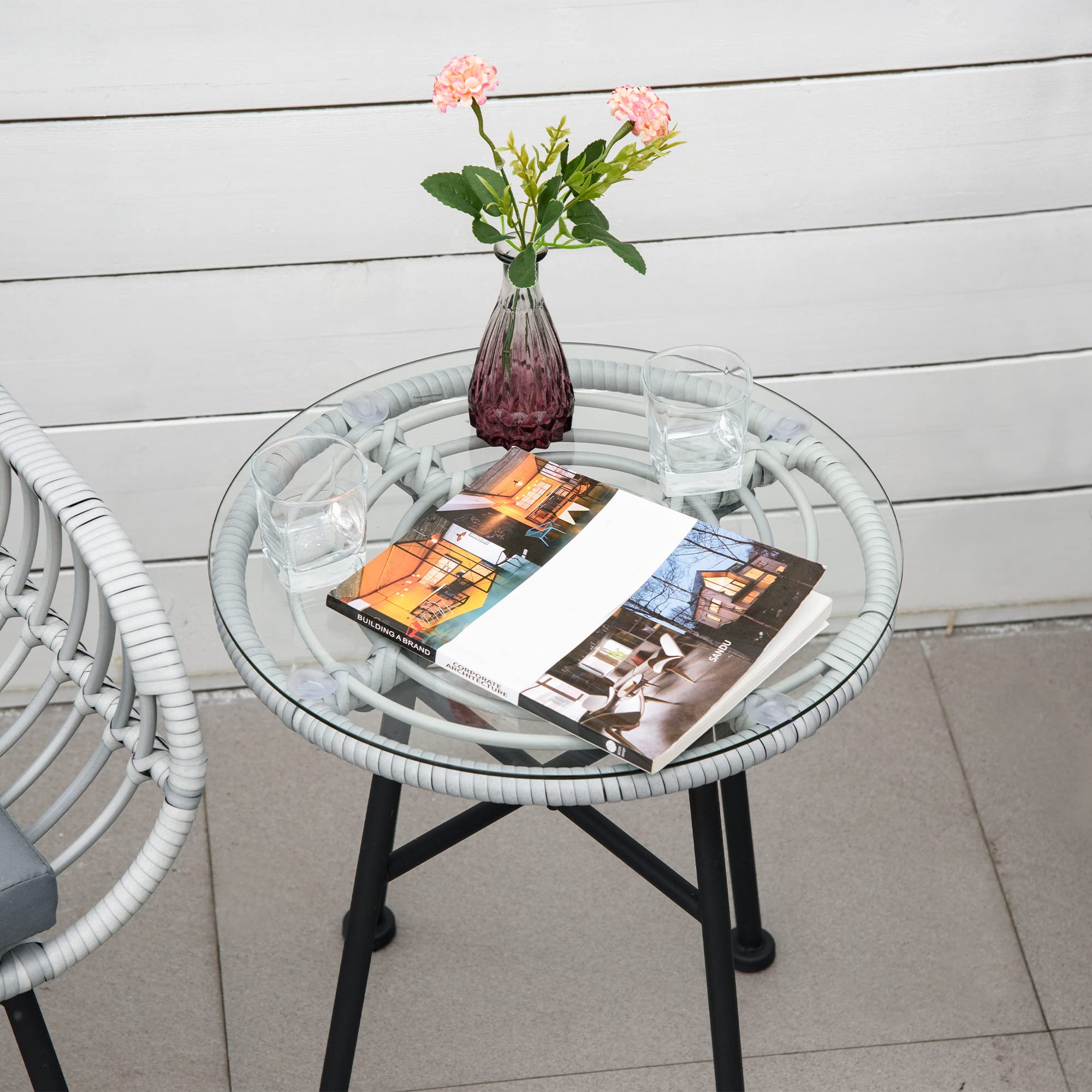 Outsunny Set Mobili da Giardino in Rattan PE 3 Pezzi, Salotto da Esterno con 2 Sedie e Tavolino in Vetro, Grigio