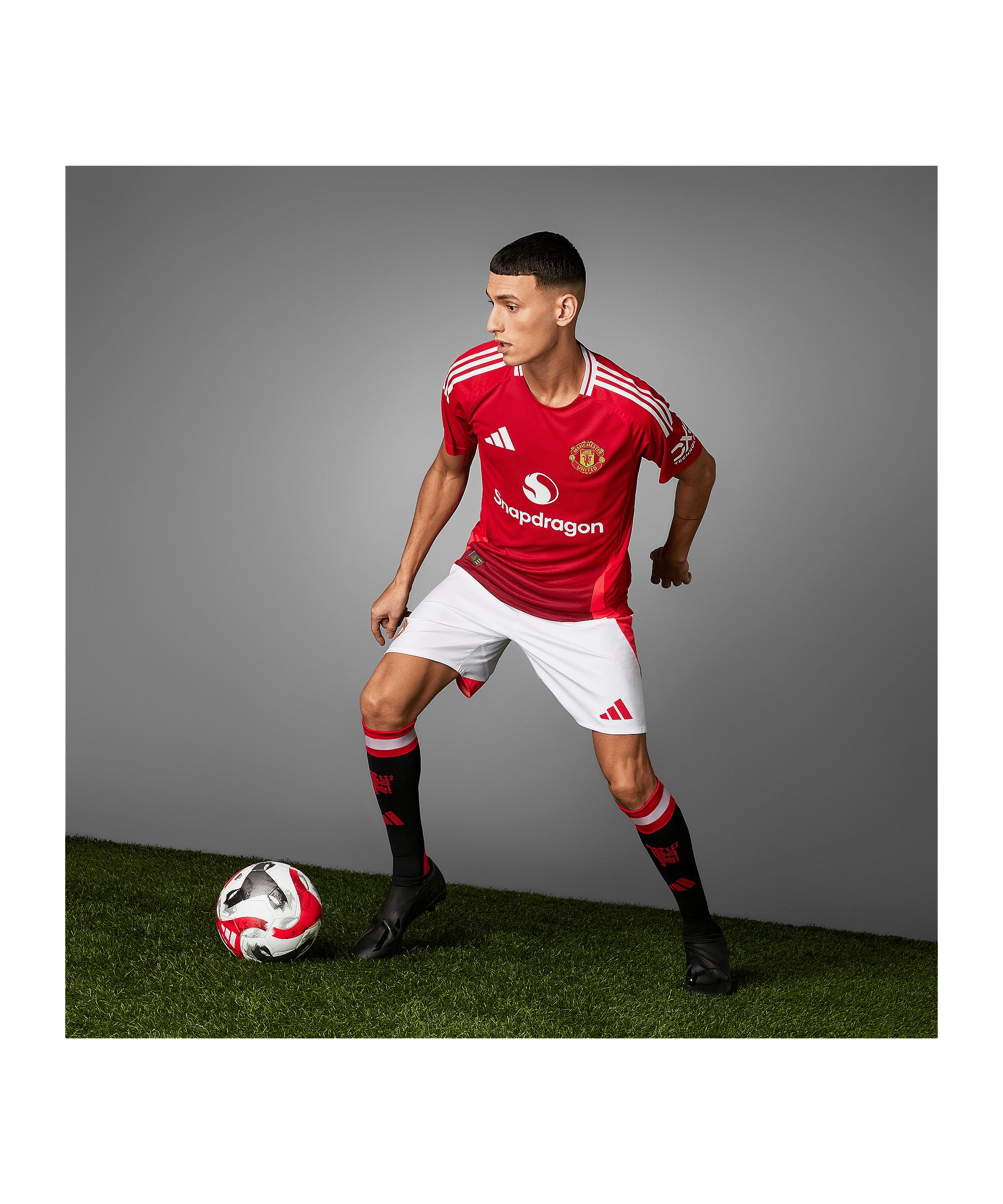 adidas Camiseta auténtica del Manchester United 2024 2025 para hombre