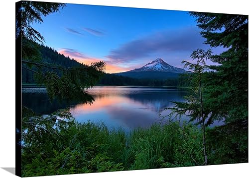 ART.COM Lienzo decorativo para pared, diseño de árbol enmarcado con reflejo del lago Trillium, campana de verano Oregon por Vincent James,