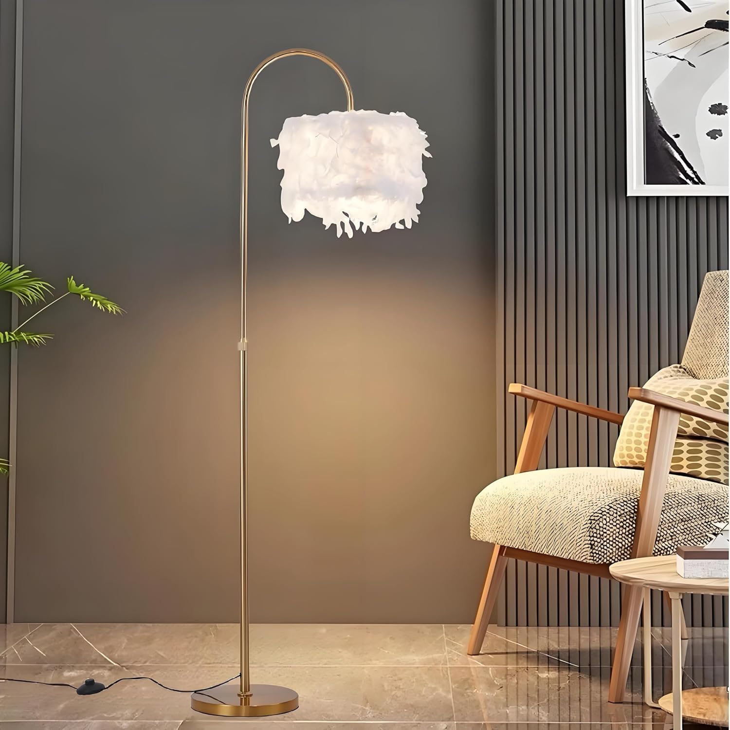 Arc Feather Floor Lamp, Gold Modern LED Feather Standing Lamp, Natural Feather Decorative Tall Lamp with Foot Switch, Brass/Gold Finish, for Living Room Bedroom Office Shop Window