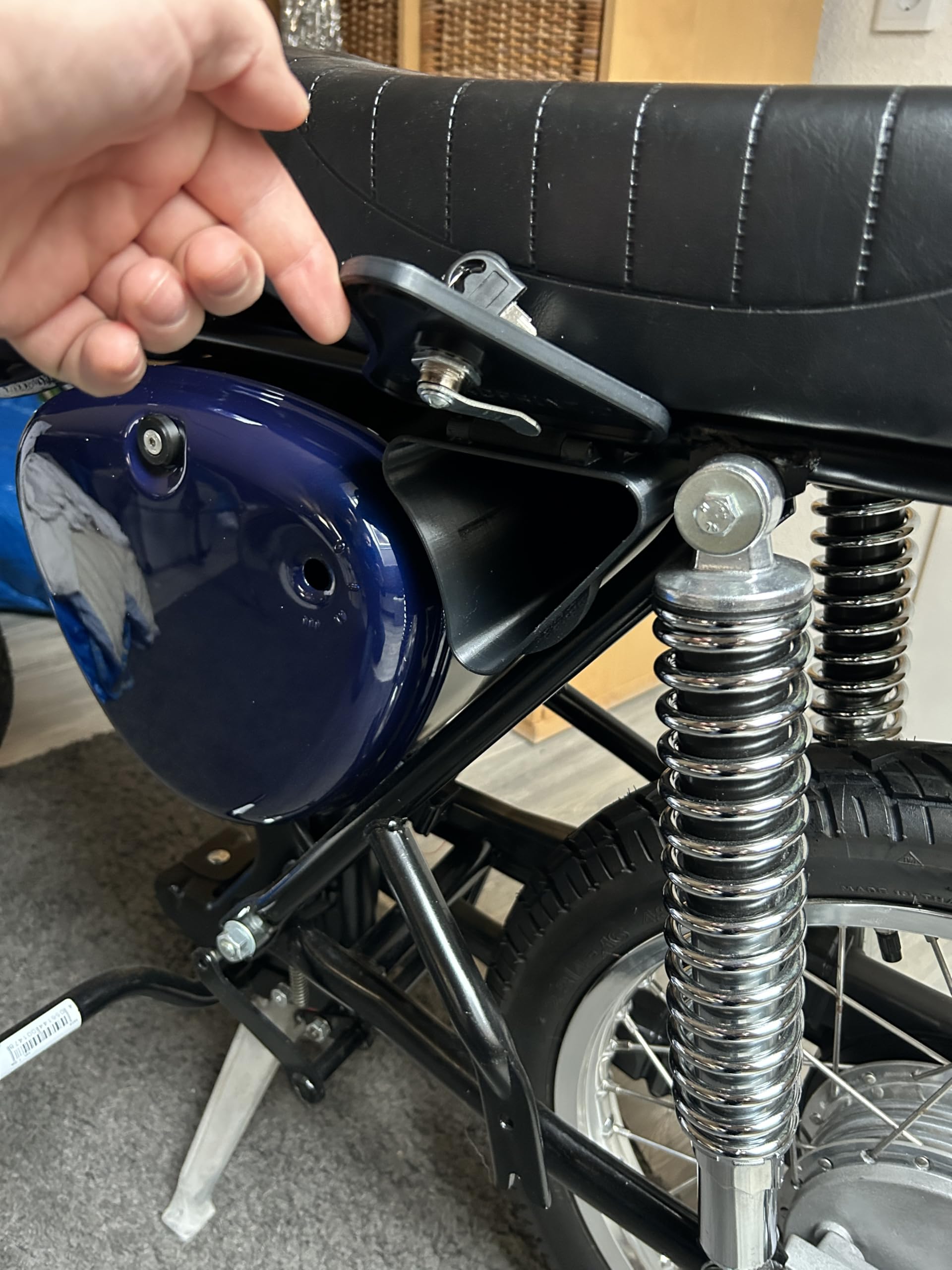Generisch Simson S51 Werkzeugbox abschließbar spritzwasserdicht kohlefaserverstärkter 3D-Druck DDR Emblem