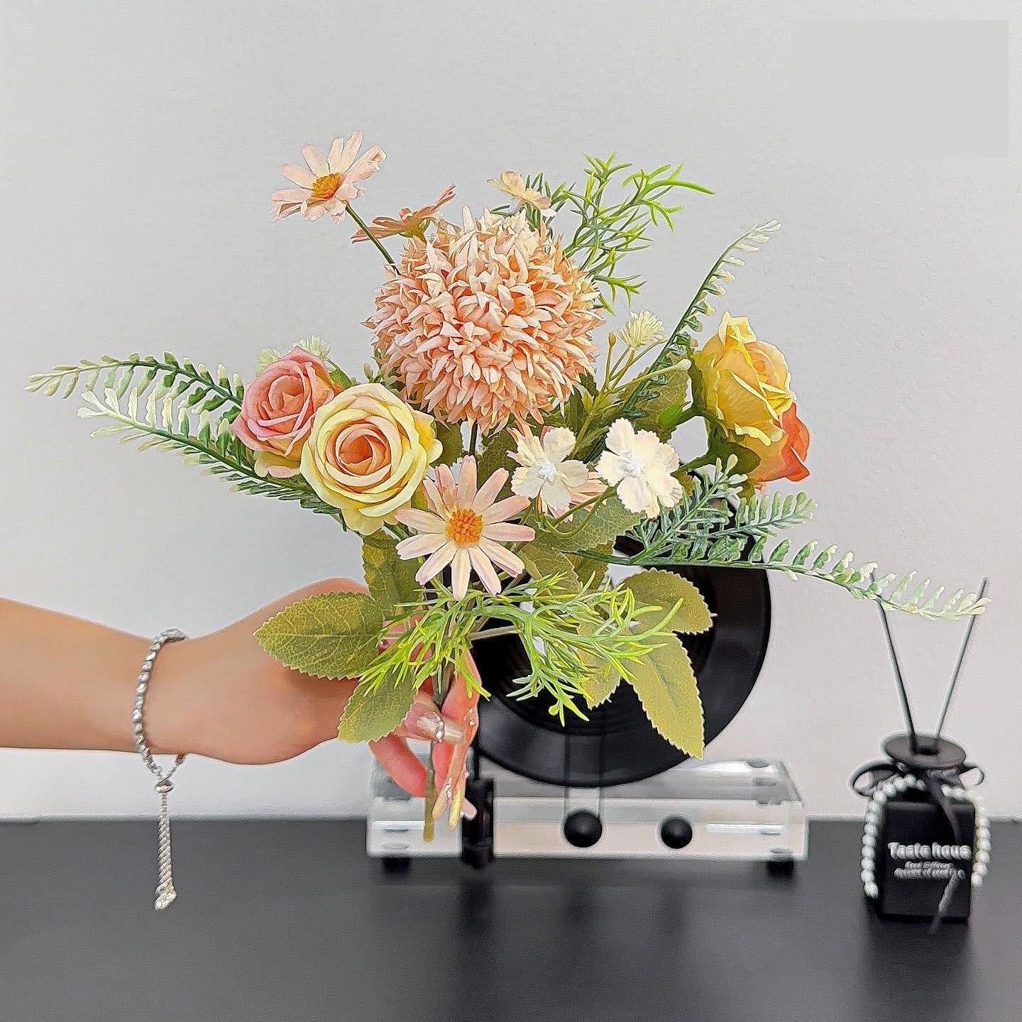 JUAKSQZYI Fake Flowers Artificial Flowers Fake Rose Silk Hydrangea Bouquet Decor Plastic Flower Arrangements Wedding Decoration(Color6)