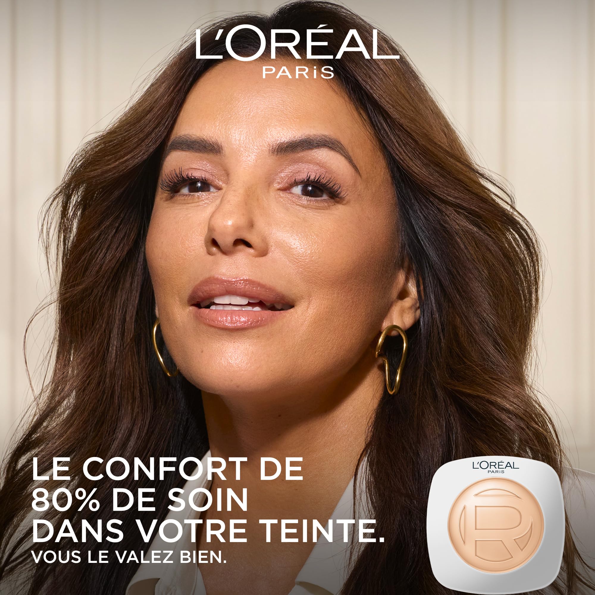 Le L'Oréal Paris Accord Parfait Tinted Balm, présenté dans son format nomade pratique avec applicateur intégré.