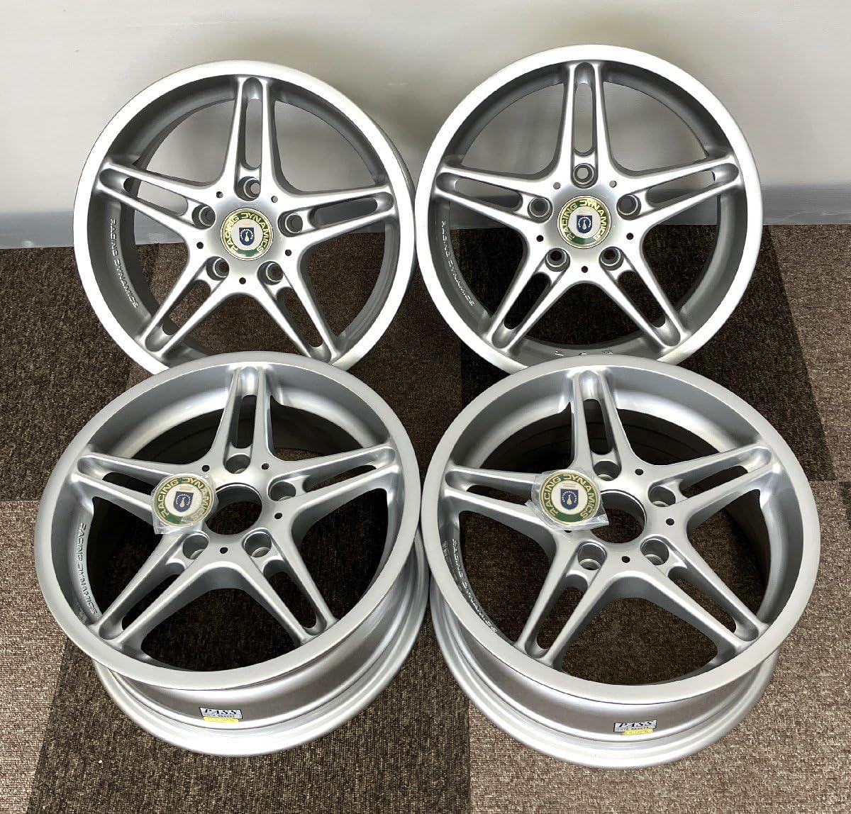 Amazon | ♪込み♪RACING DYNAMICS RD3 16×7.0J+34 1205H 4本セット 