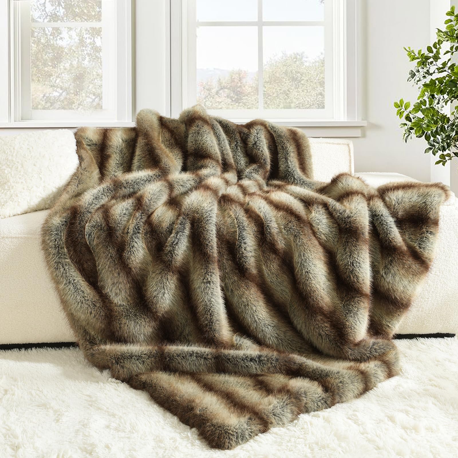 HORIMOTE HOME Faux Fur Throw Blanket | Fluffy Fur Brown Blanket– No Shedding, Ultra-Soft & Luxurious Cosy Throws for Sofas, Couch & Bed Decor (150x200cm)