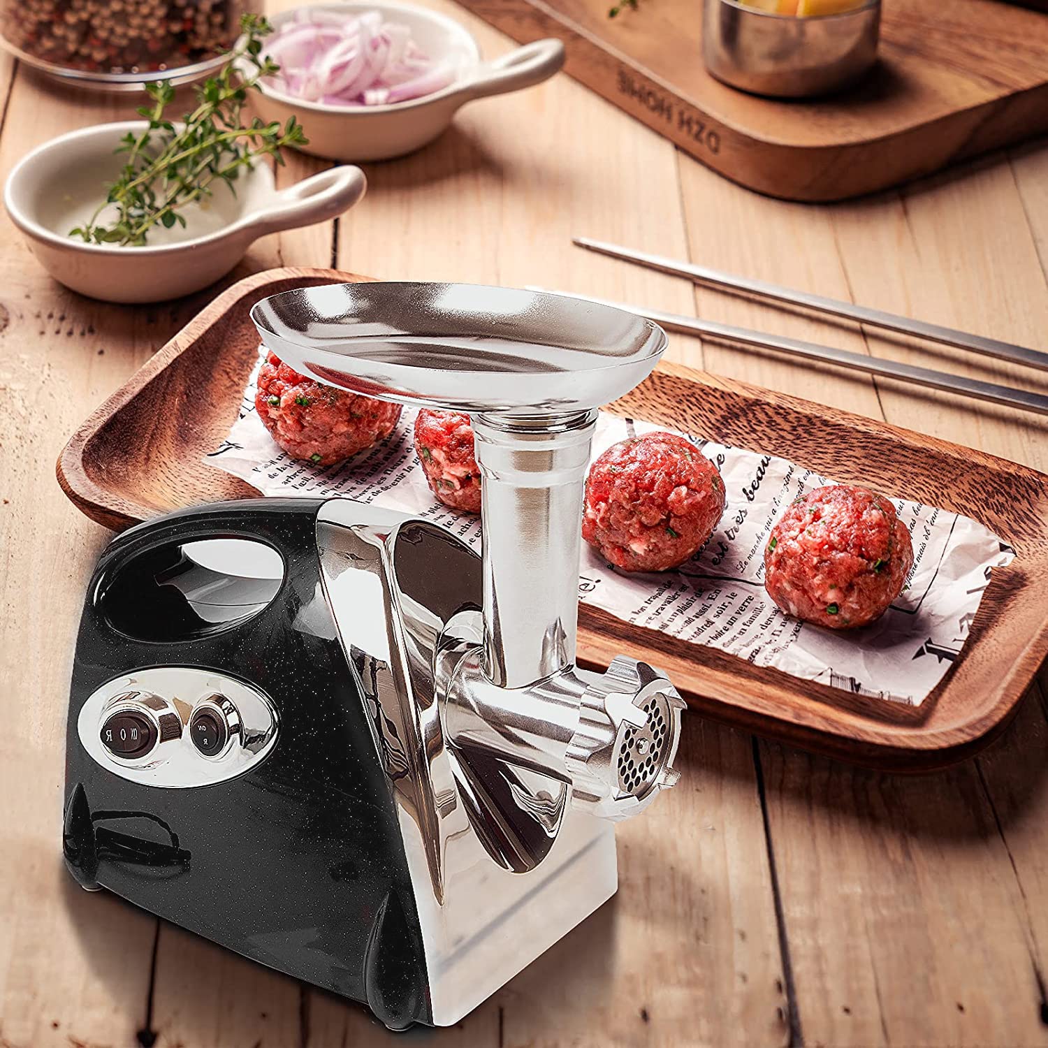 Tritacarne elettrico, 2800 W, con insaccatrice e 3 piastre di macinatura, in acciaio inox