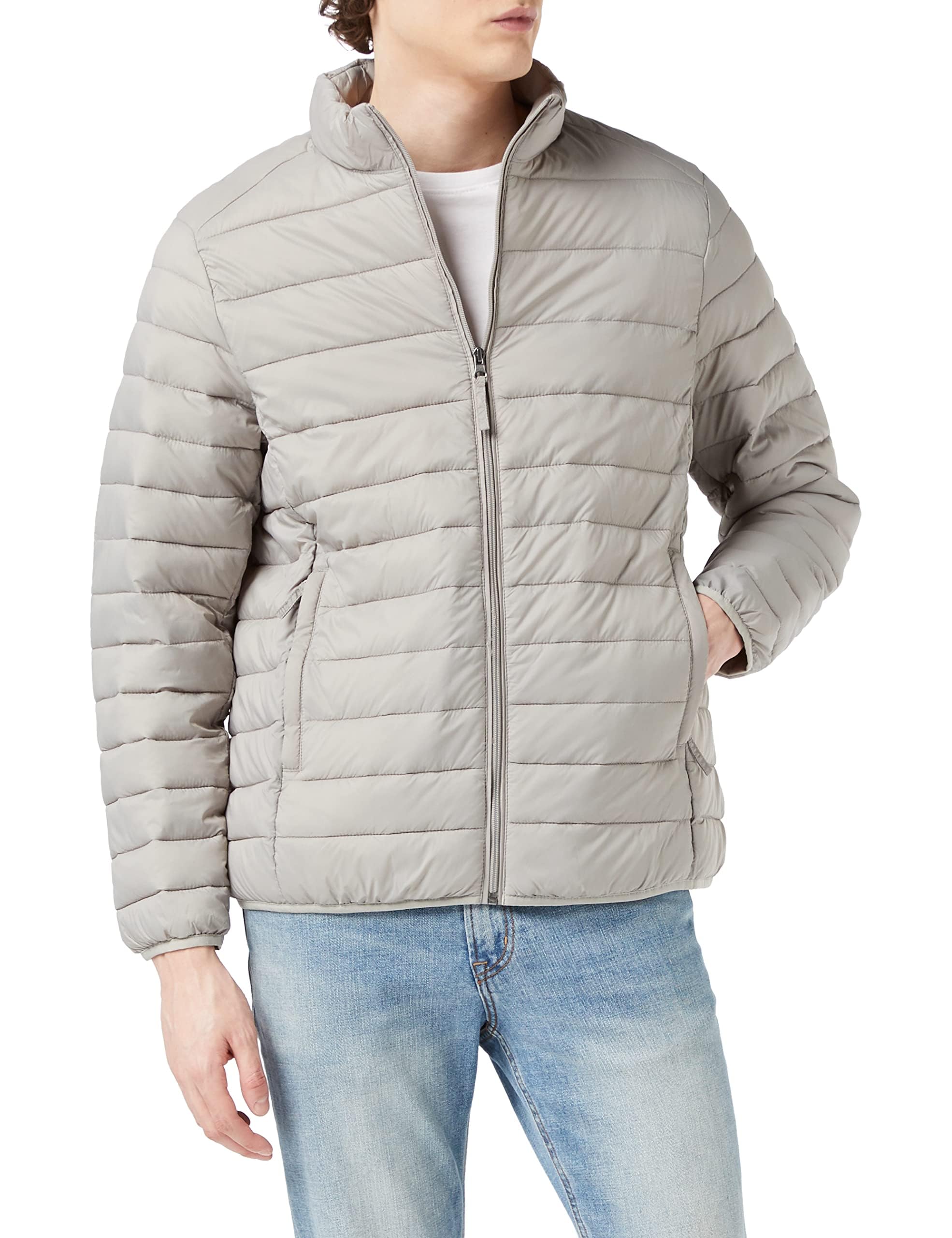 Amazon Essentials Mens Packable Lightweight Water-Resistant Puffer Jacket (Available in Big & Tall)