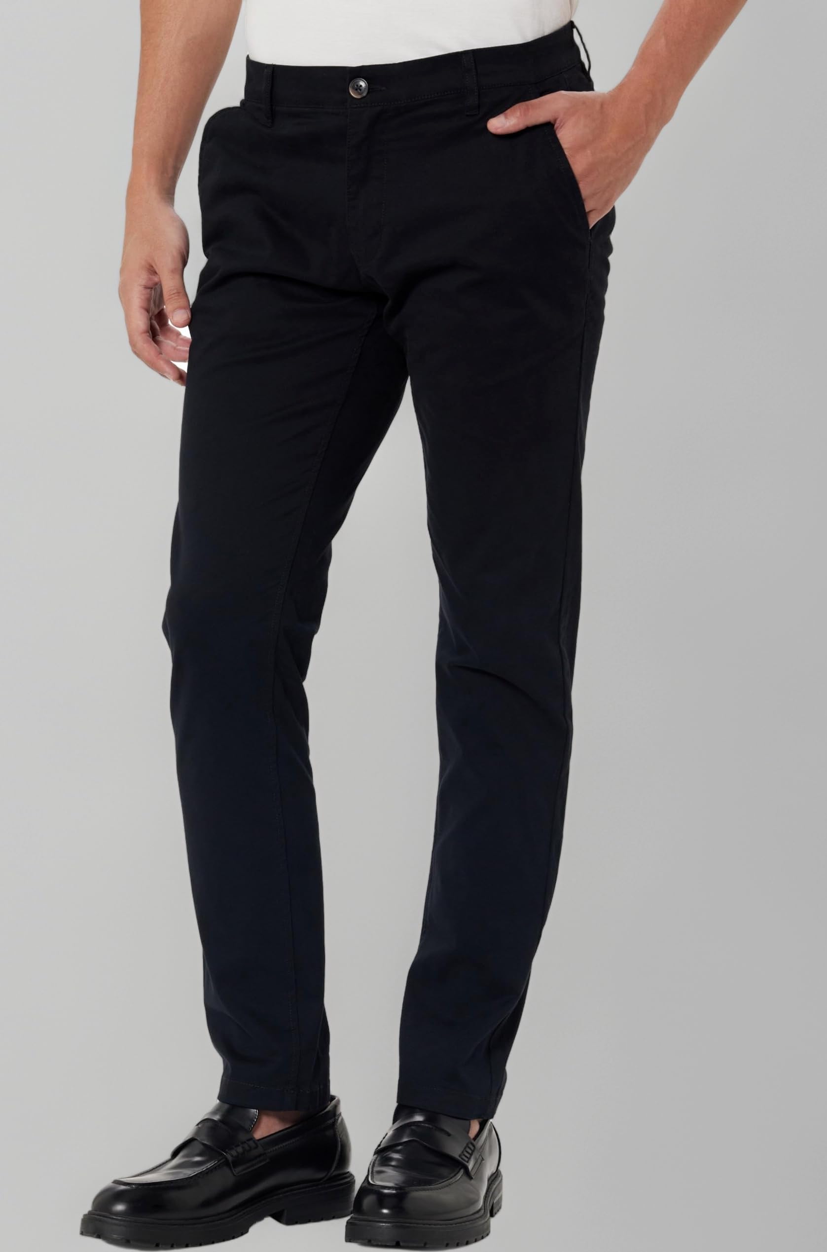 Men's Solid Slim Fit Chinos