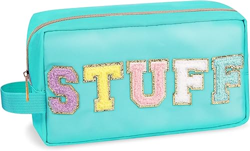Preppy - Bolsa de cosméticos de nailon para mujeres y niñas, bolsa de maquillaje portátil con parches de letras de chenilla, bolsa impermeable con