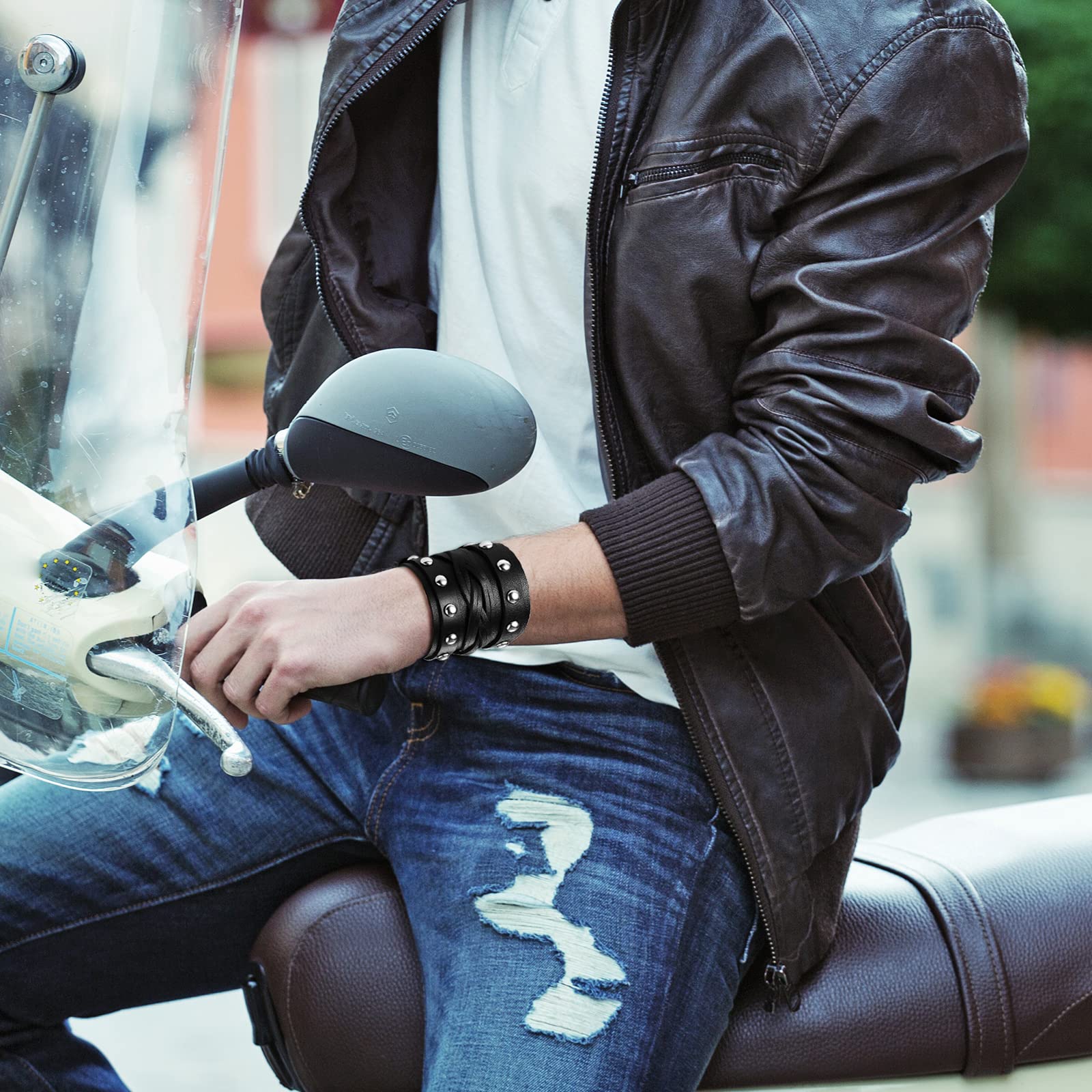 Flongo Bracciale da uomo in pelle, bracciale da forza, stile gotico, punk rock, bracciale a testa di morte da uomo con rivetto e bottone, bracciale da motociclista grande, regalo per uomo