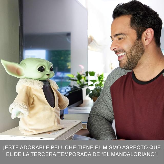 Foto 4 de 6 de Mattel Star Wars Peluche Din Grogu, muñeco blandito de 28cm con cabeza dura y base rellena de semillas