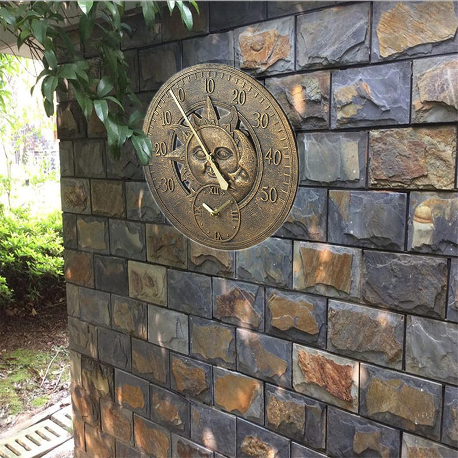 Reloj de pared para exteriores con diseño de sol y luna, diseño de resina impermeable para decoración de jardín y patio