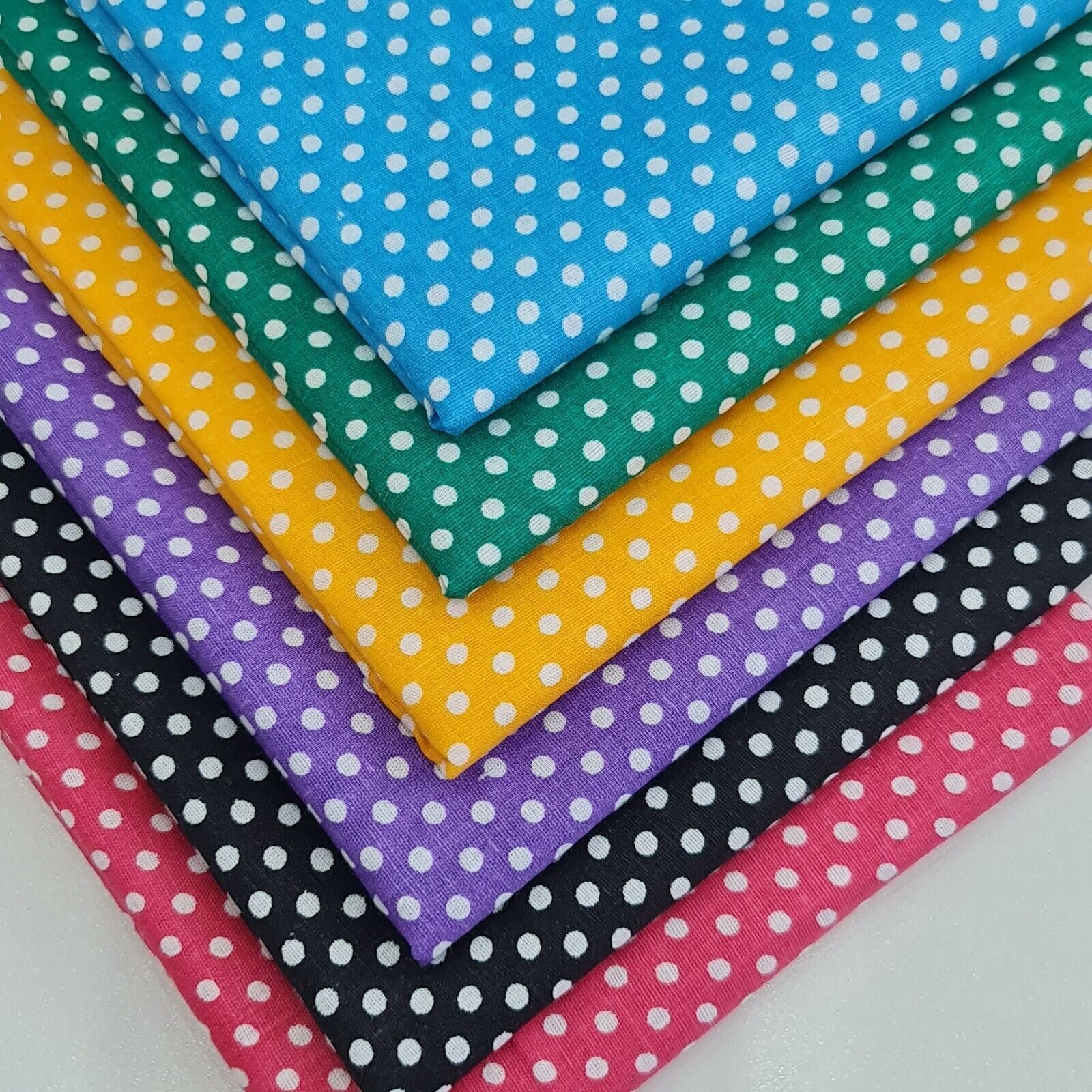 100% Cotton Fabric Bundles Fat Quarters Squares Craft Sewing Floral Material (Pin Pea Spots)
