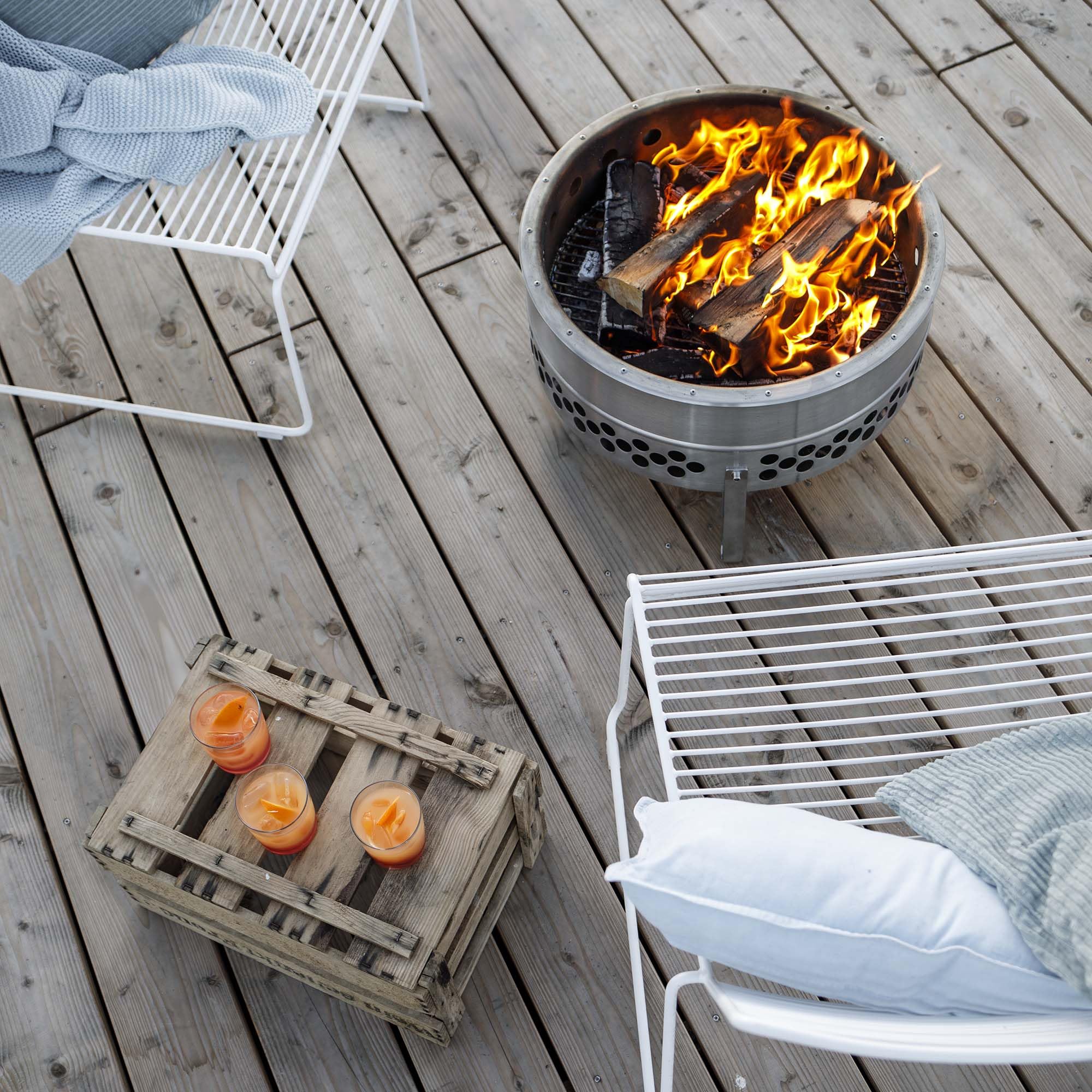 Petromax Tyropit Feuerschale Edelstahl - Rauchfreie Feuerstelle Outdoor | Feuertonne für den Garten, 57 cm, mit Hitzeschild, raucharm, ideal als Garten Grill oder Lagerfeuer Basis für draußen