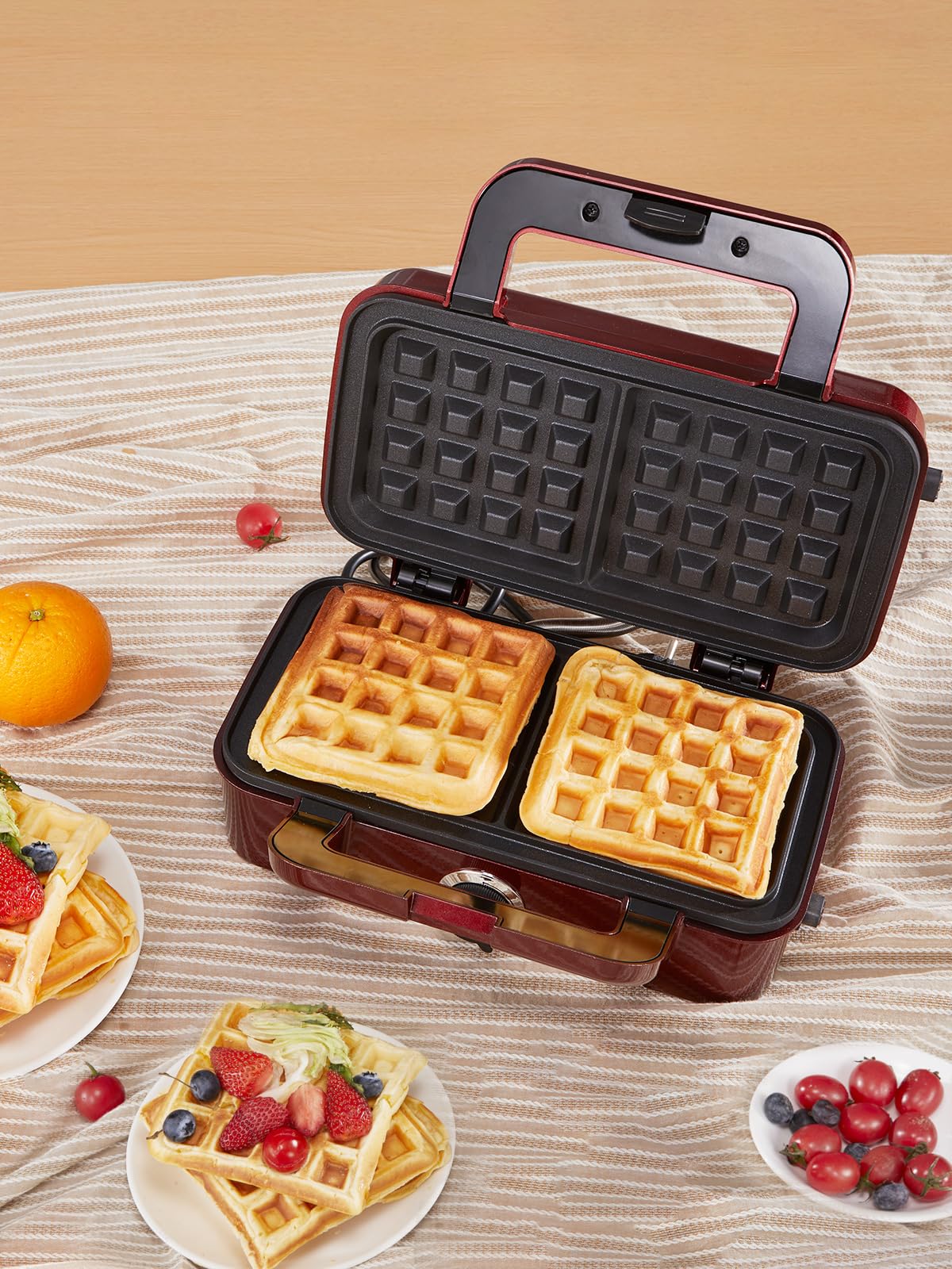 HOUSNAT Gaufrier 3 in 1, Appareil à Croque Monsieur avec Contrôle de Température à 5 Vitesses, Pour Gaufres Belges, Revêtement Antiadhésif, Parfait pour le Petit Déjeuner, Rouge