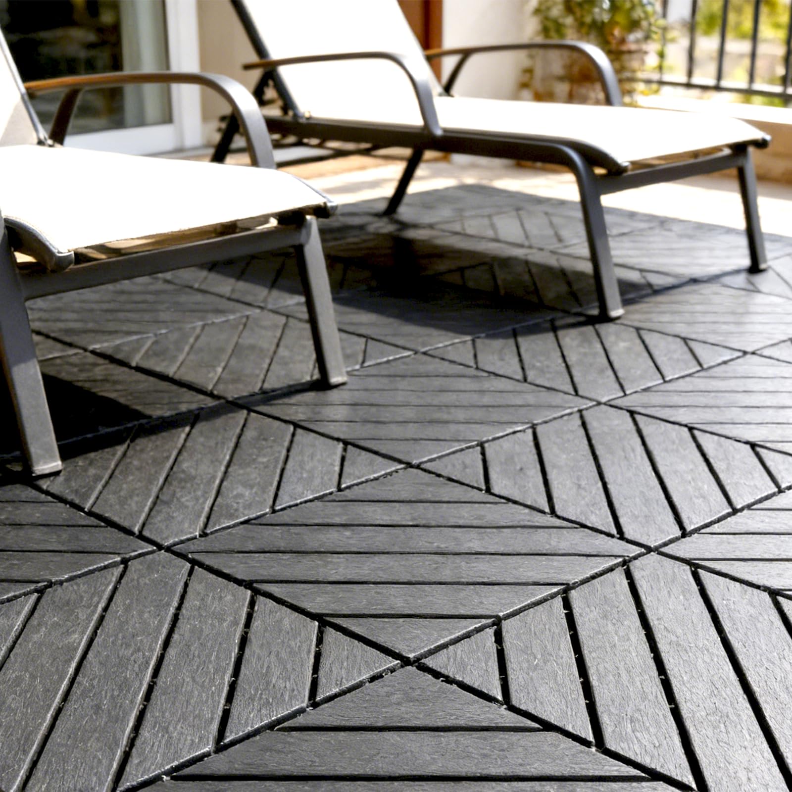 Nicoman Lot de 12 dalles de terrasse en PVC avec système à clic - 30 x 30 cm - Imperméables et antidérapants - Surface aspect pierre - Revêtement de sol pour balcon, terrasse, jardin et piscine (noir