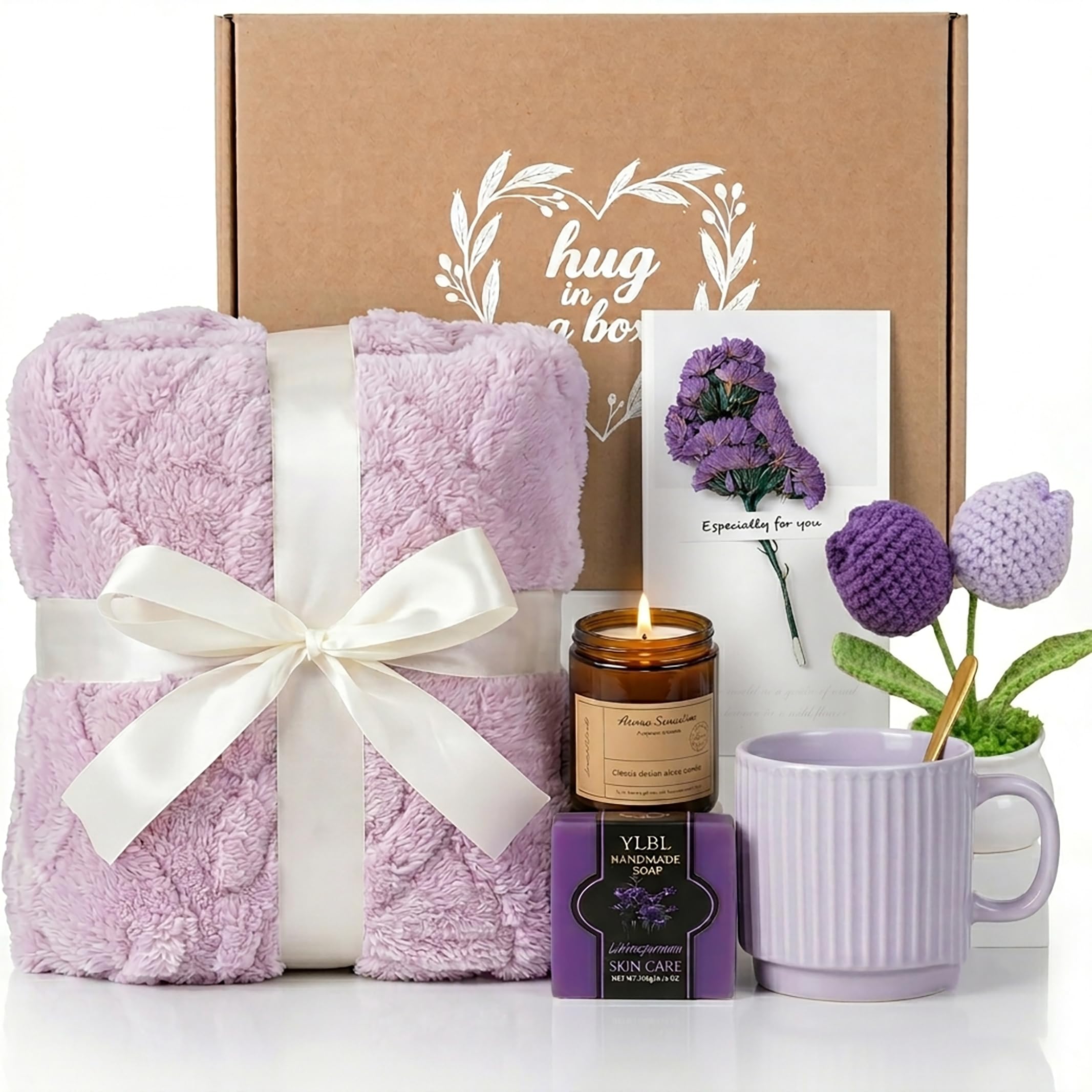 Sending You A Hug: Get Well Gifts para mujeres, cesta de regalo de cumpleaños, paquete Thinking of You Care, acogedor juego de manta y taza morada, jabón de lavanda y vela de fresia (morado)