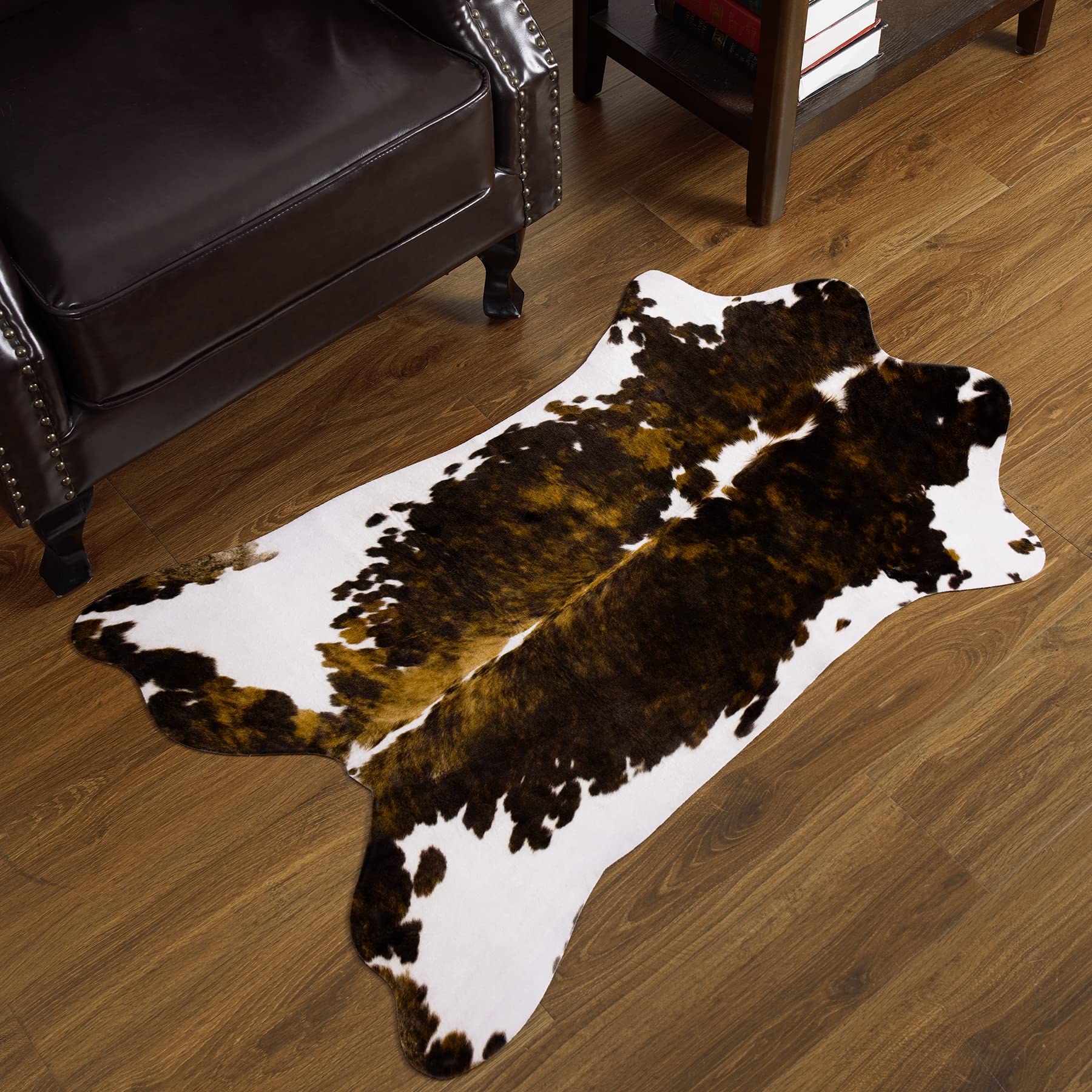 HOMORE Cowhide Rug, 3.6 x2.3ft Area Rugs Small Cow Print Rugs for Bedroom Faux Cow Hide Animal Print Rug for Living Room Office Table Western Decor,