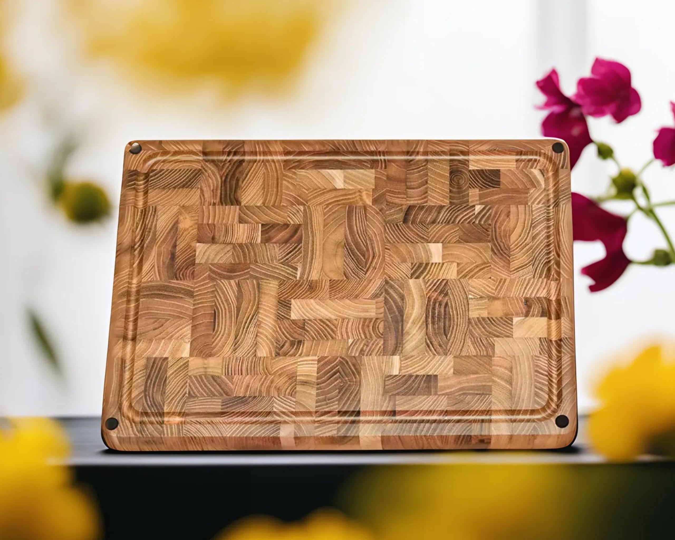 zayiko Teak Stirnholz Schneidebrett 43 × 30,5 × 3,5 cm | aus massivem Teakholz | mit beidseitiger Nutzung & Würfelmuster | für Fleisch, Gemüse, Brot & Käse | für Hobby- & Profiköche