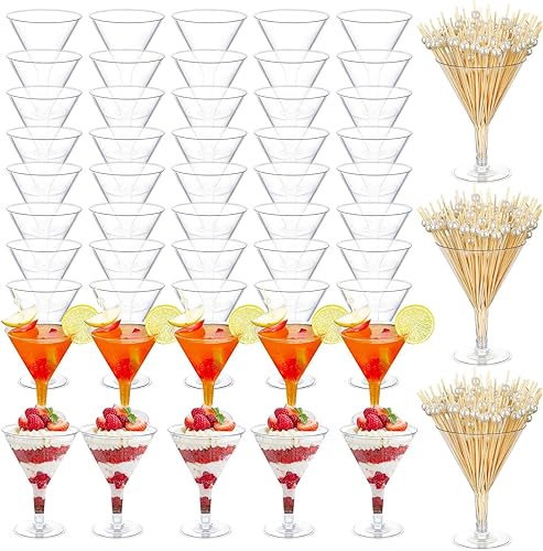 KesaPlan Paquete de 50 vasos de Martini de plástico desechables de 6.5 onzas con palitos de cóctel, tazas de postre de helado para bar al aire